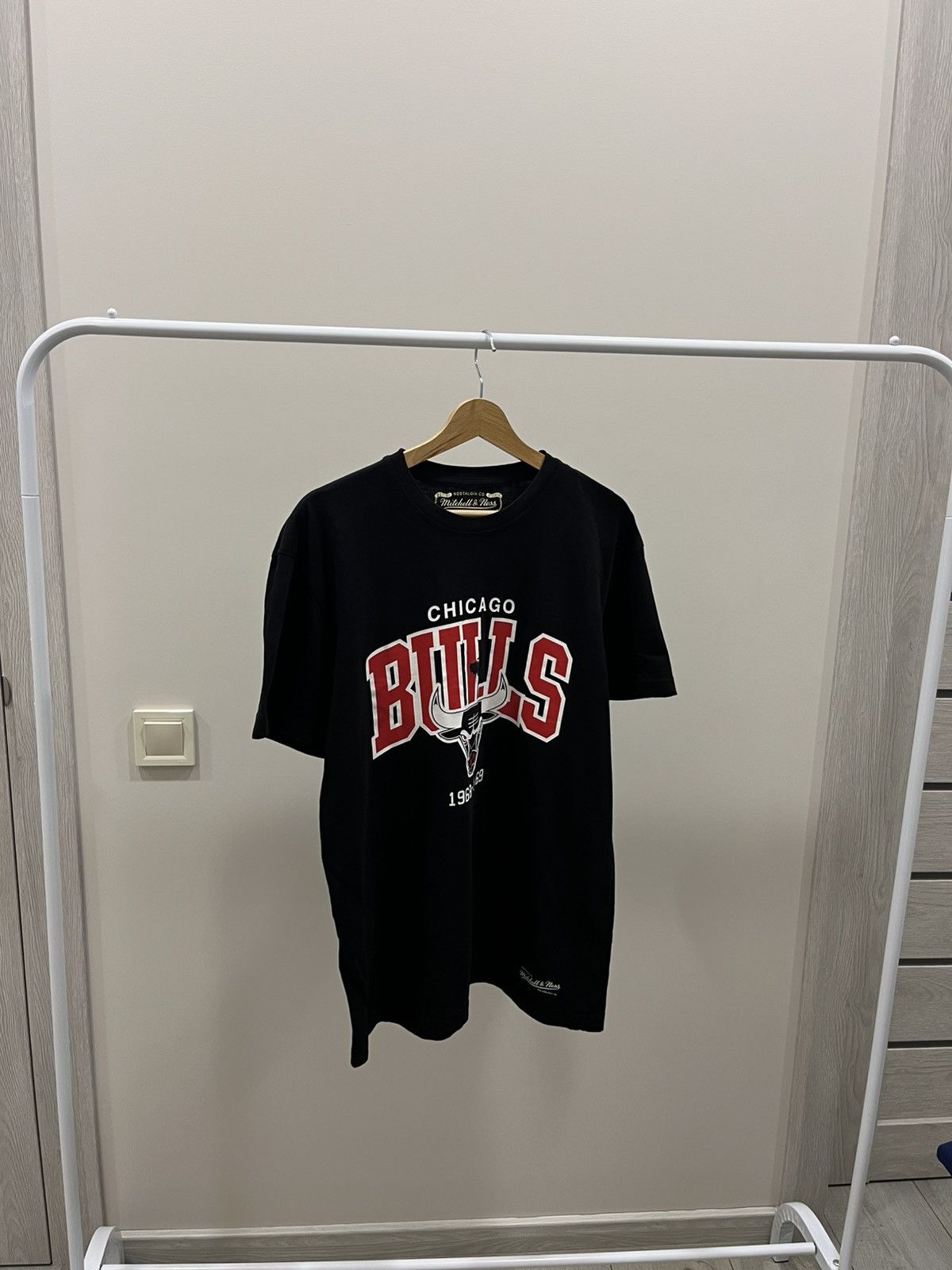 NBA Vintage Chicago Bulls Tshirt Black Big Logo Y2K NBA Size US M / EU 48-50 / 2 - 1 Thumbnail