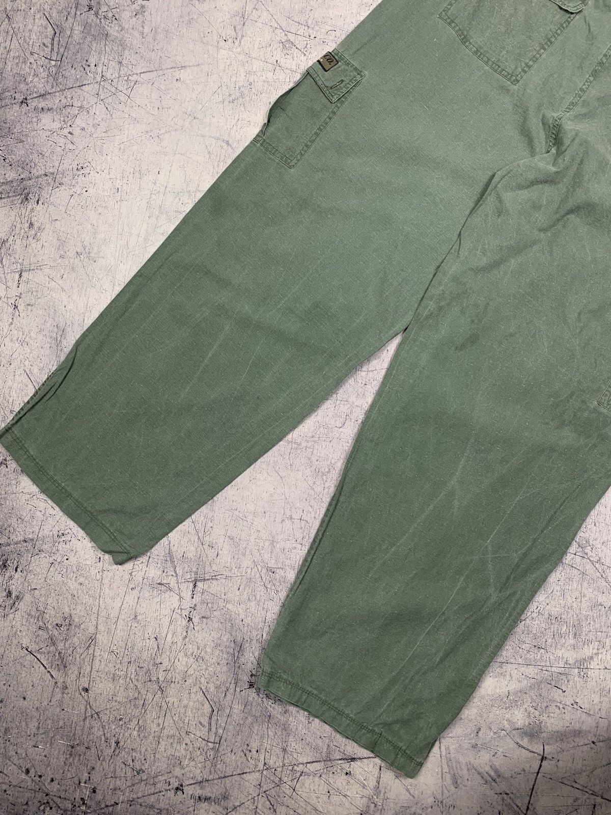 Vintage Vintage Y2K USA Cargo Multi Pocket Pants Travis Schott XXL Size US 38 / EU 54 - 10 Thumbnail