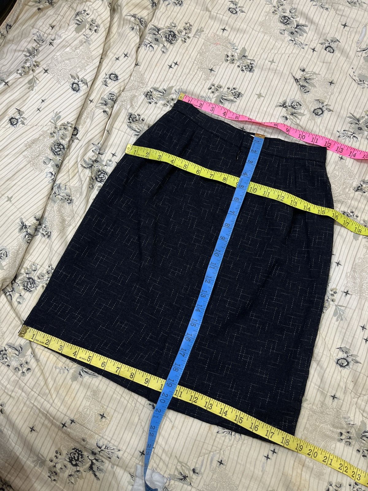 Balenciaga 🔥🔥🔥STEALS BALENCIAGA SKIRTS Size 24" / US 00 / IT 34 - 14 Thumbnail