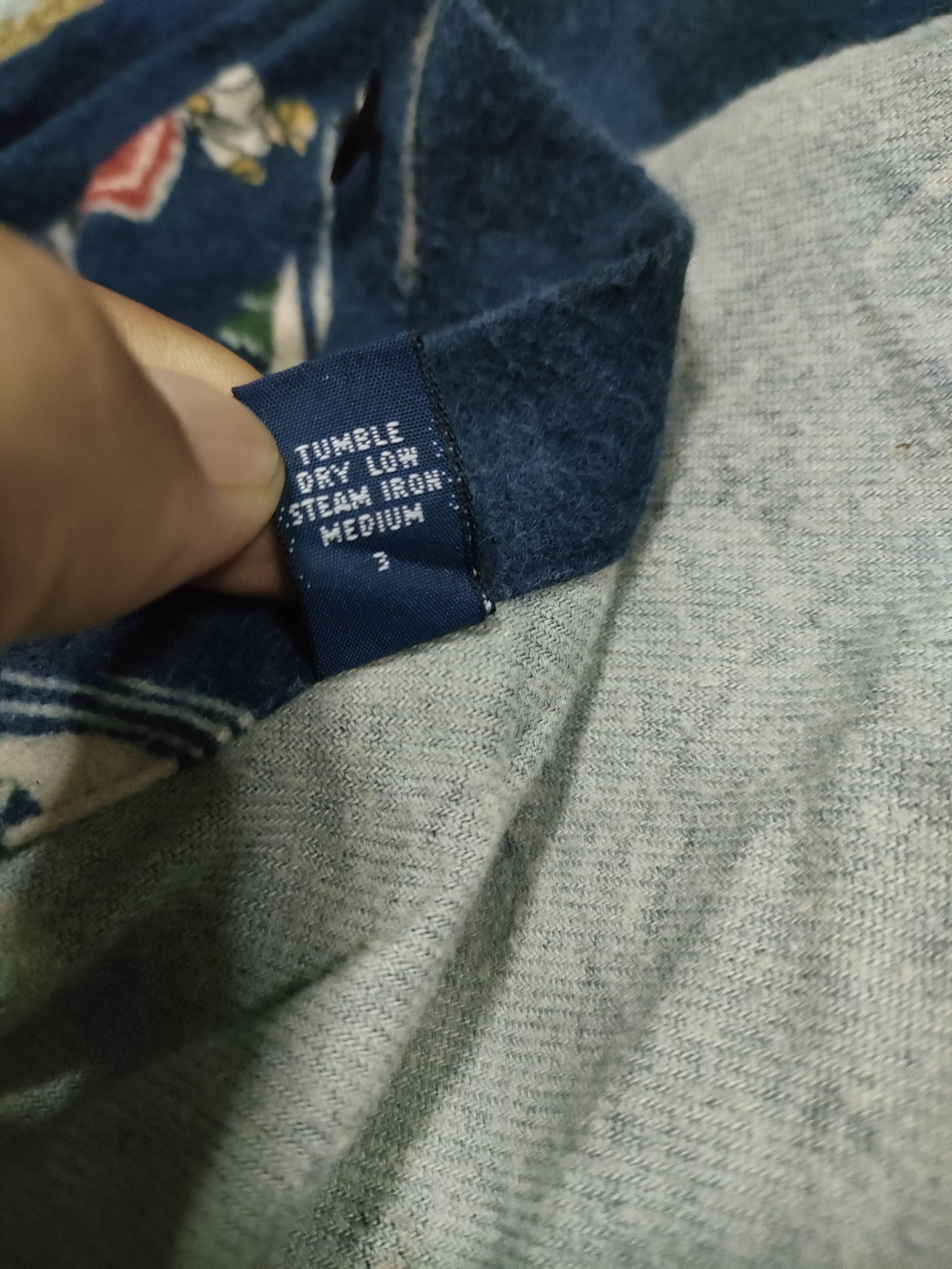 Polo Ralph Lauren × Vintage Vintage Polo Sport Full Print Ski Button UPs Size US L / EU 52-54 / 3 - 9 Thumbnail