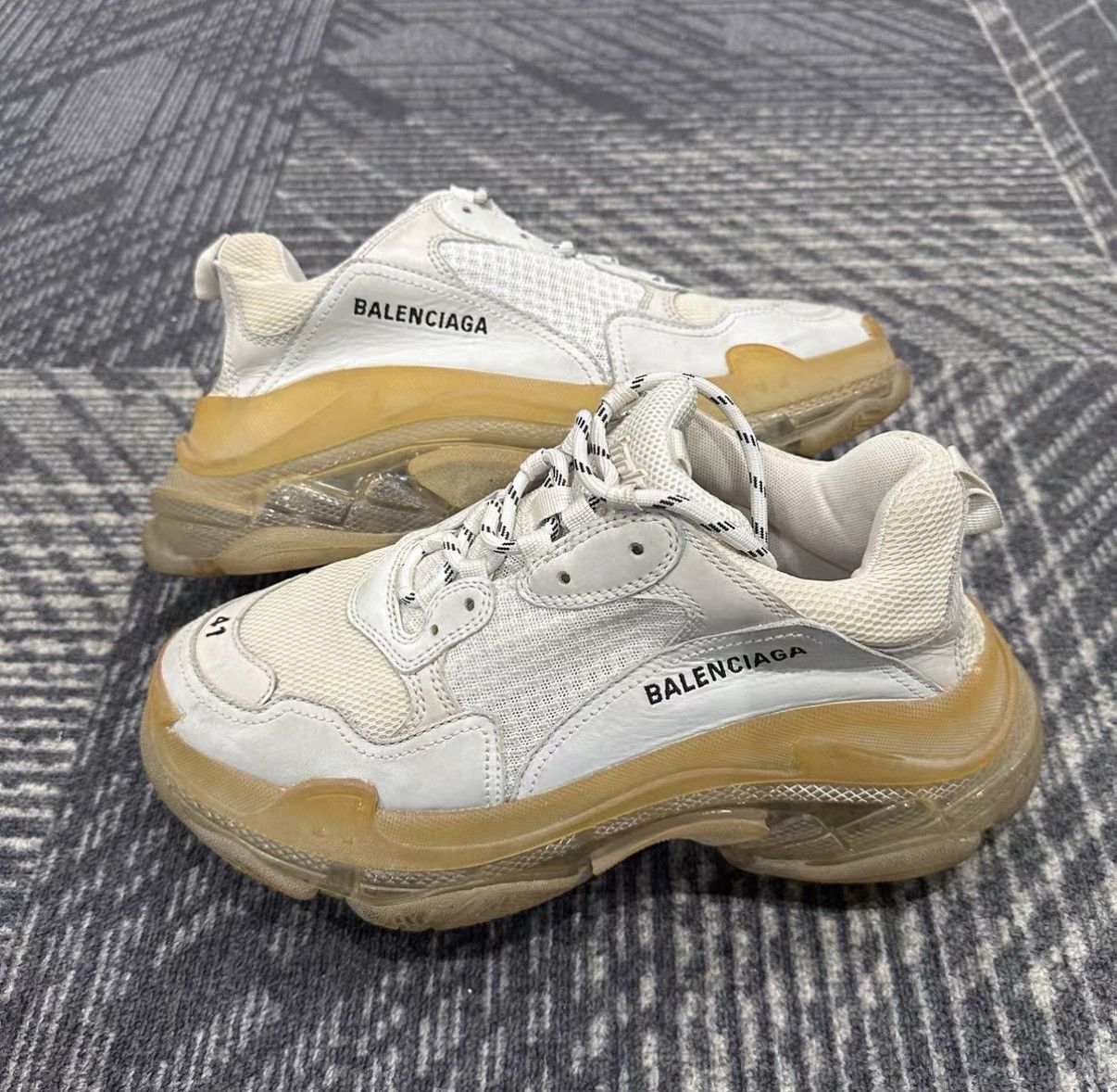 Balenciaga Balenciaga Triples Sneakers J42 Size US 8 / EU 41 - 4 Thumbnail