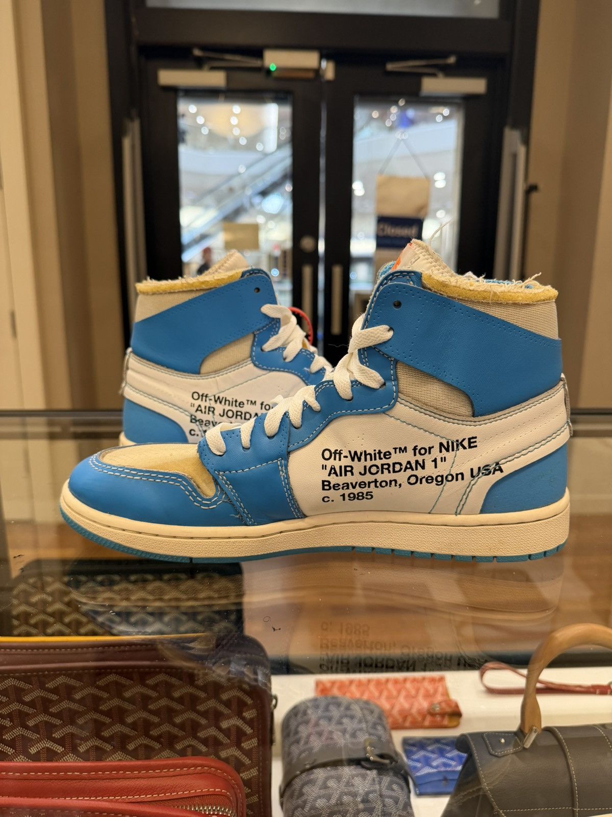 Jordan Brand × Off-White Jordan 1 Retro High - Off White University Blue Size US 10.5 / EU 43-44 - 3 Thumbnail