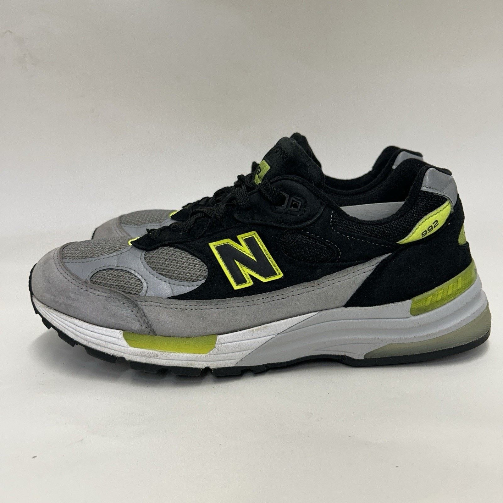 New Balance New Balance 992 Made In USA “Black/Grey/Volt” M992TQ Size US 10.5 / EU 43-44 - 6 Thumbnail
