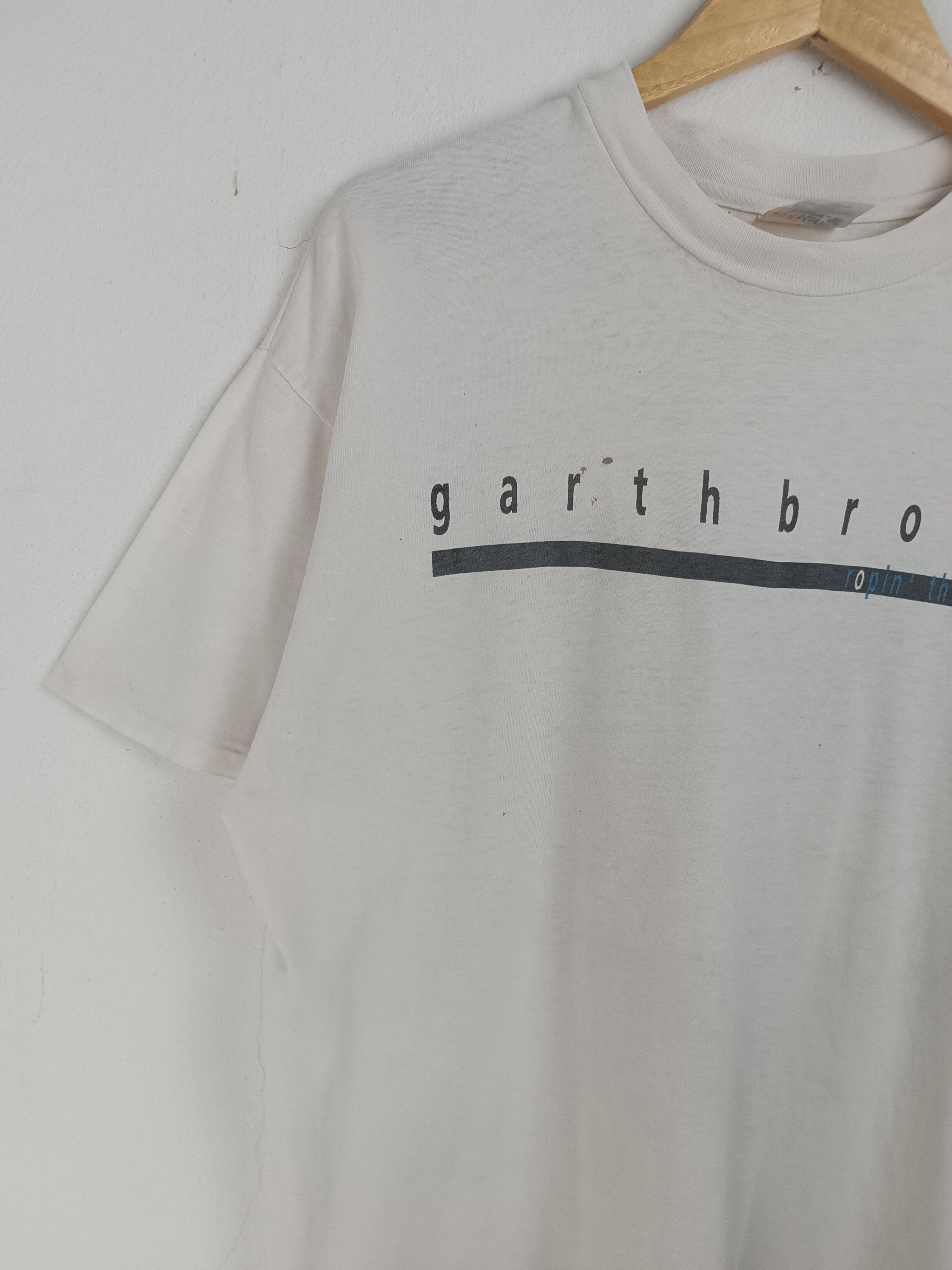 Band Tees THRASHED FADED VINTAGE 90'S GARTH BROOKS SHAMELESS COUNTRY Size US XL / EU 56 / 4 - 5 Thumbnail