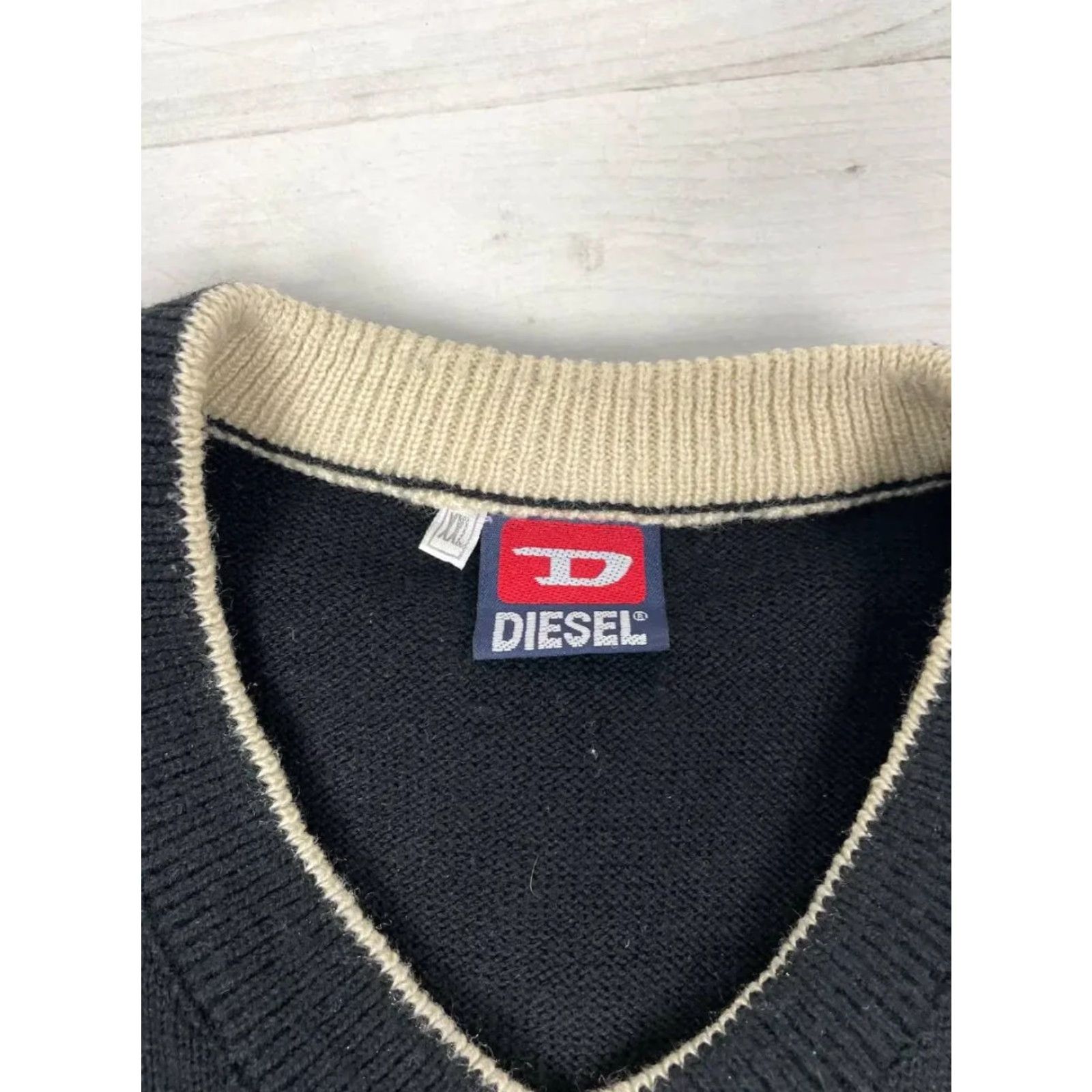Diesel VINTAGE Diesel Knit Sweater V-Neck Big Logo 90s Men 2XL Black Size US XXL / EU 58 / 5 - 7 Thumbnail