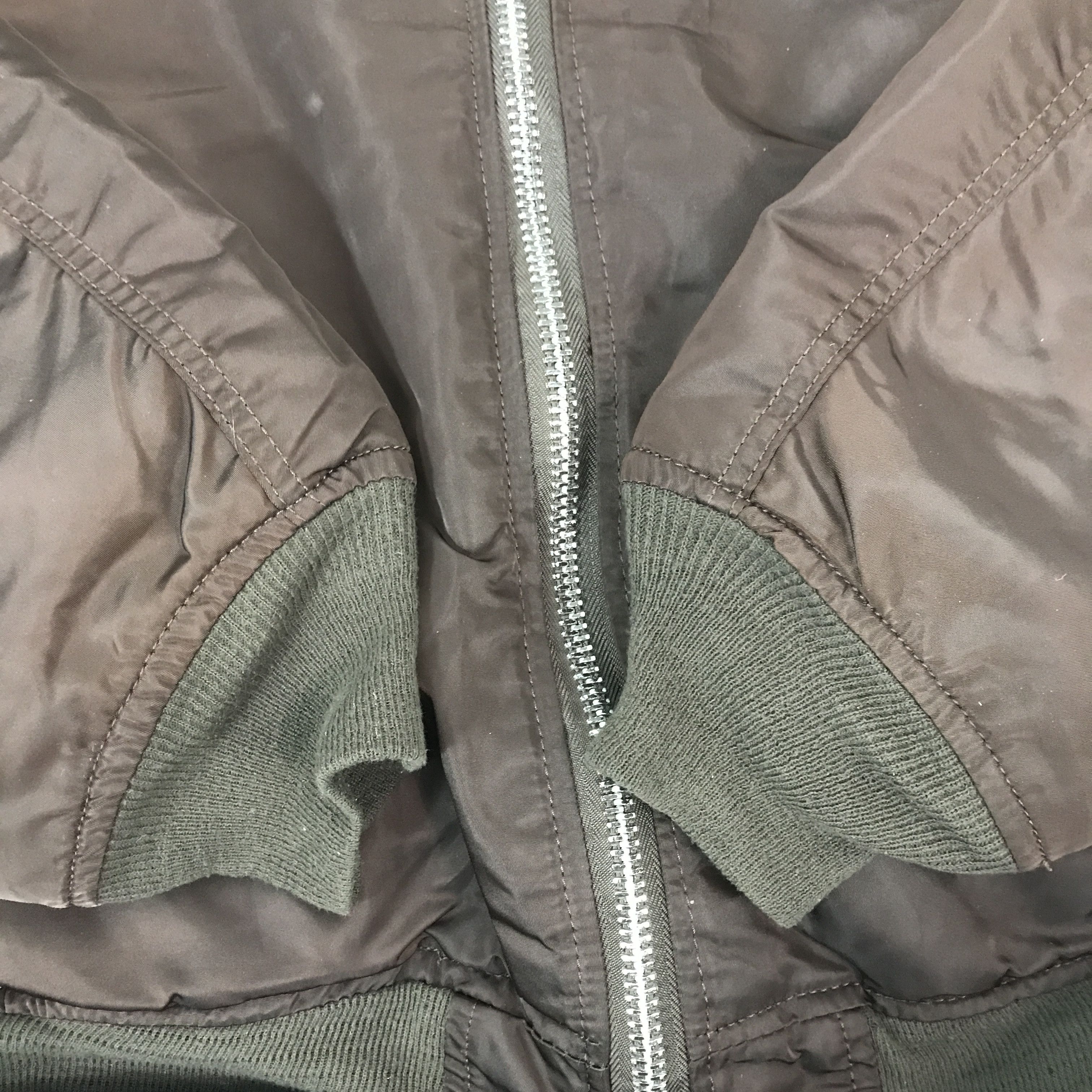 Alpha Industries Vintage Alpha Industries Ma-1 Bomber Brown Jacket Size US L / EU 52-54 / 3 - 8 Thumbnail