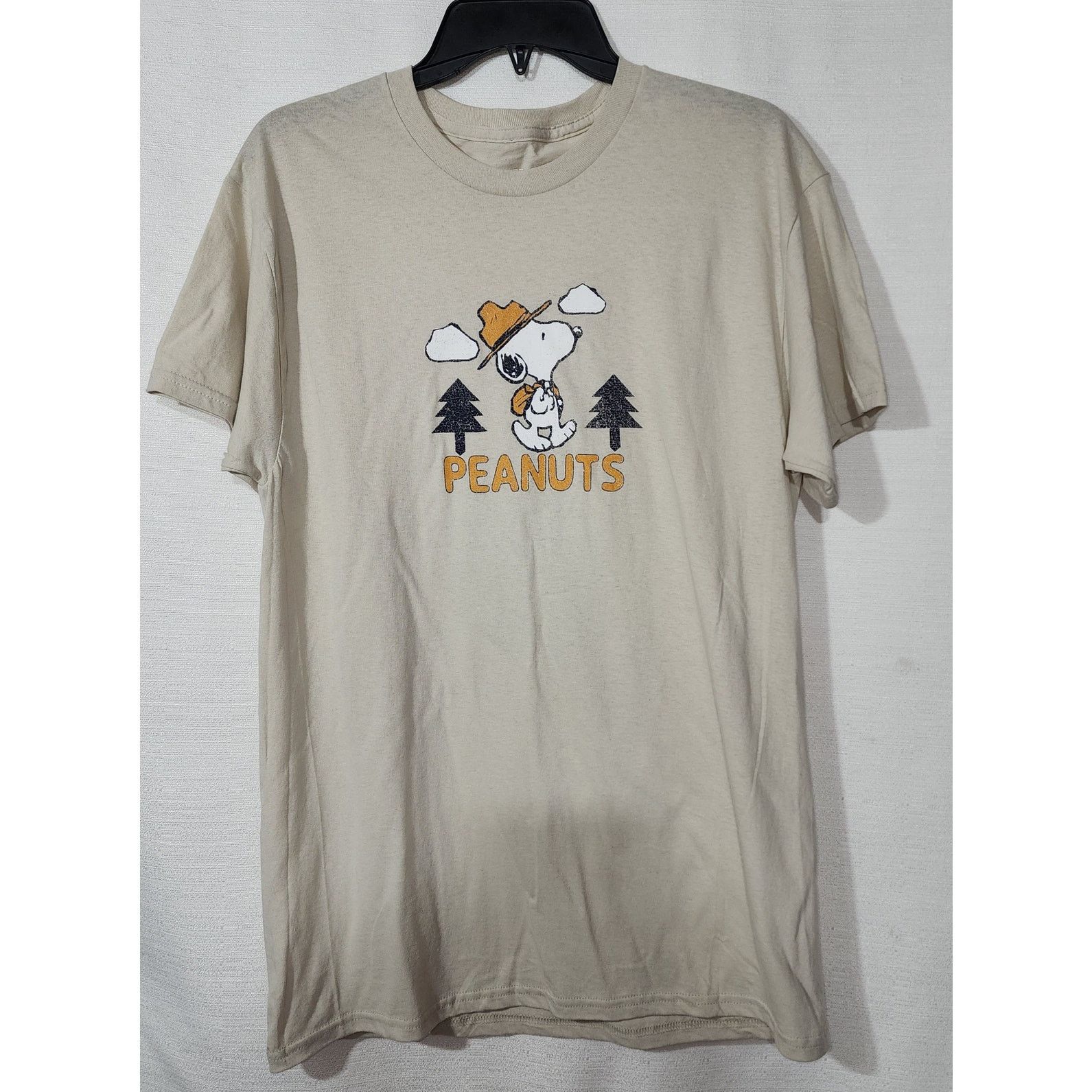 Peanuts Snoopy and woodstock ''Happiness is Hiking'' men's medium Size US M / EU 48-50 / 2 - 1 Thumbnail