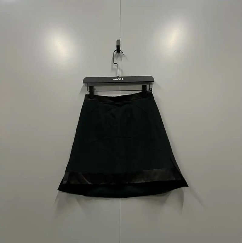 Givenchy Givenchy Black Cotton Summer Skirt 0089 Size 28" / US 6 / IT 42 - 1 Thumbnail