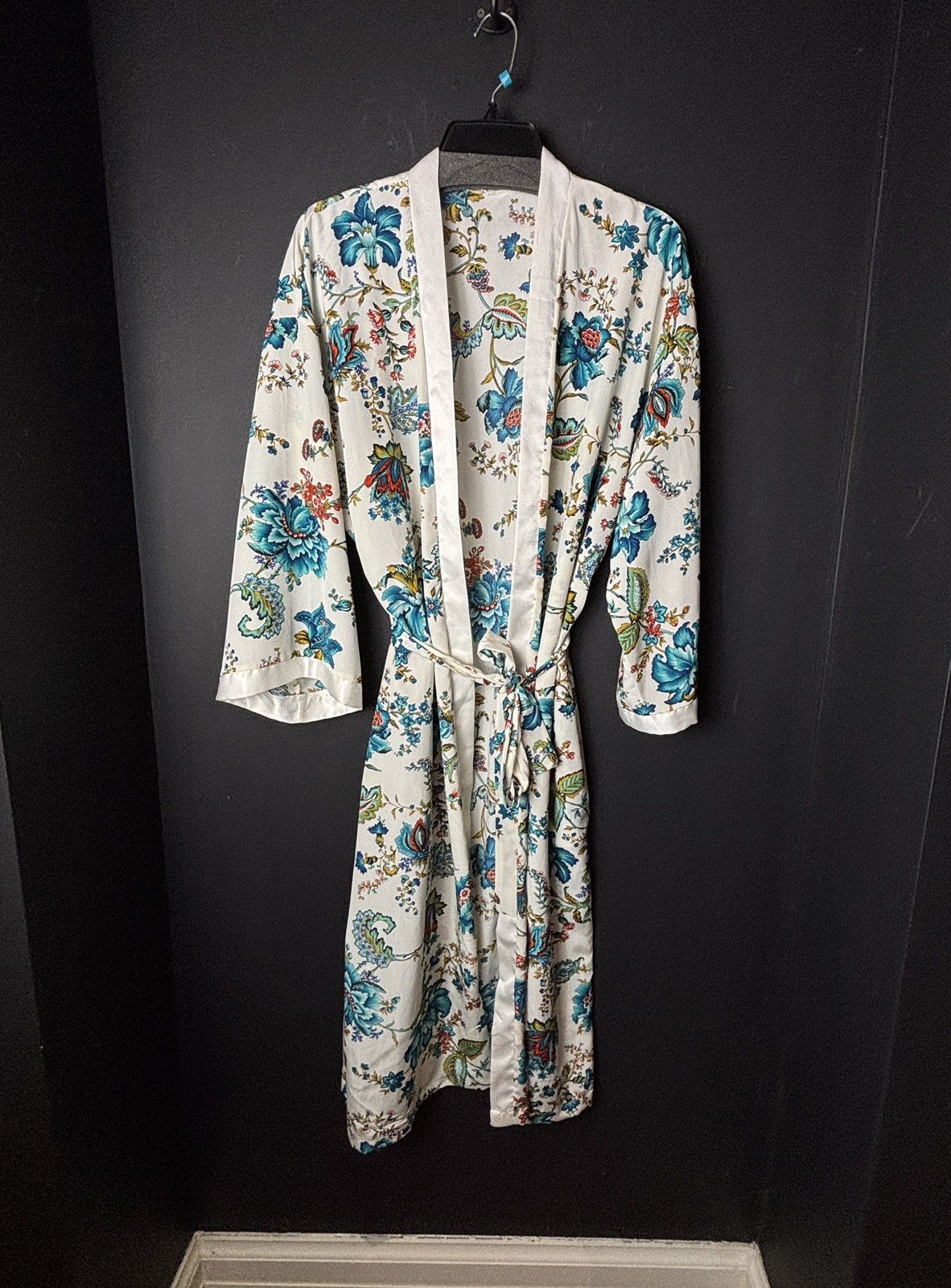 Vintage 2000s Vintage Bath Robe Silk Floral Polyester Lounge Sleep Size XL / US 12-14 / IT 48-50 - 9 Thumbnail