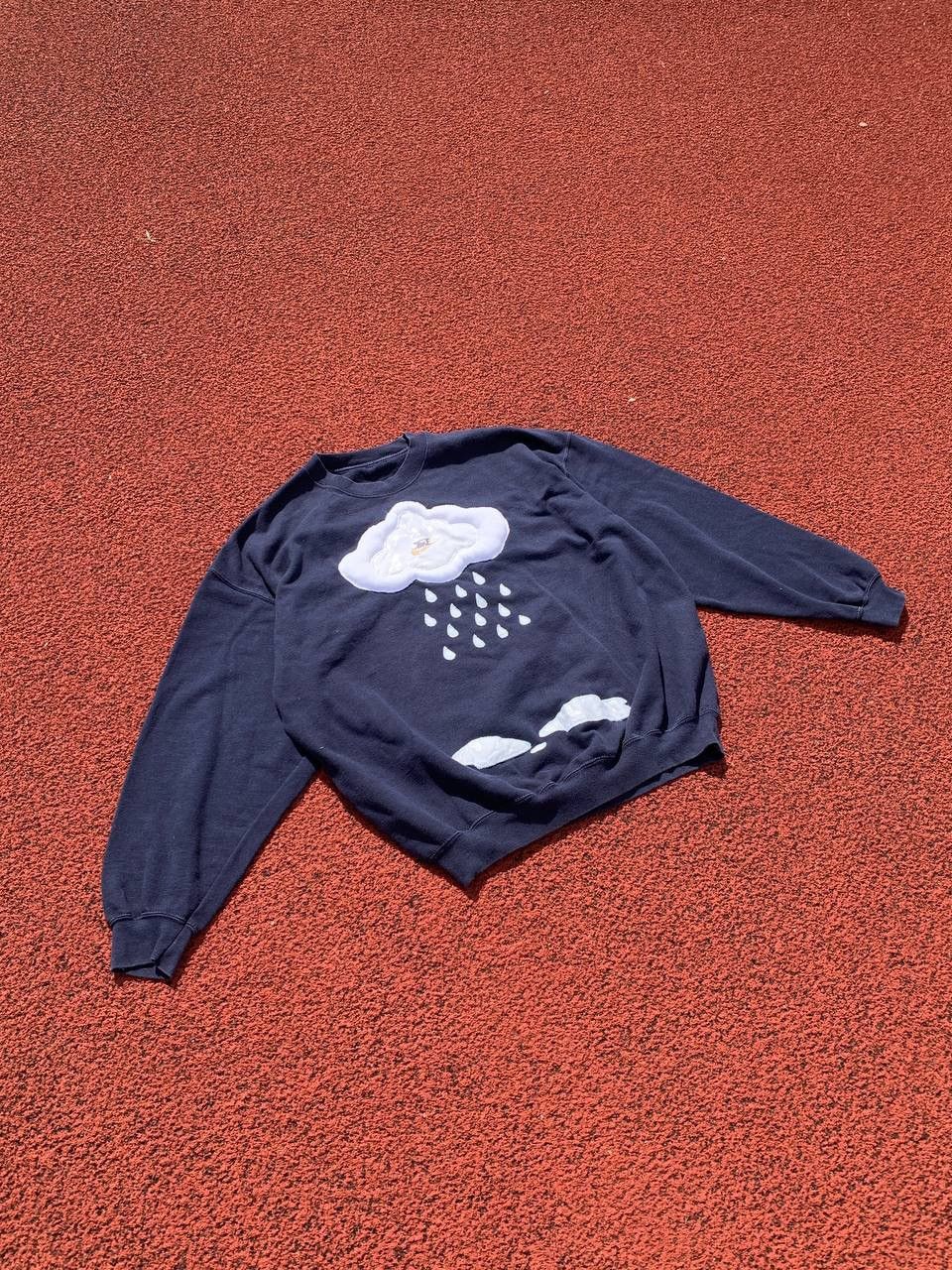 Handmade Nike Handmade Cloud and Rain Sweatshirt Size US XL / EU 56 / 4 - 2 Thumbnail