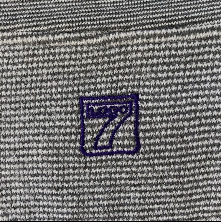Vintage Vintage 90s Washington Huskies University Grey Sweatshirt Size US L / EU 52-54 / 3 - 5 Thumbnail