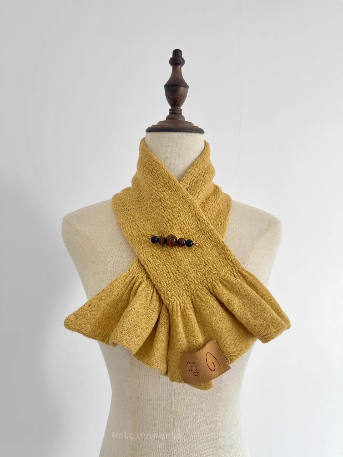 Romeo Gigli Romeo Gigli Pleated Wool Scarf Mustard Wooden Bead Pin Size ONE SIZE - 6 Thumbnail