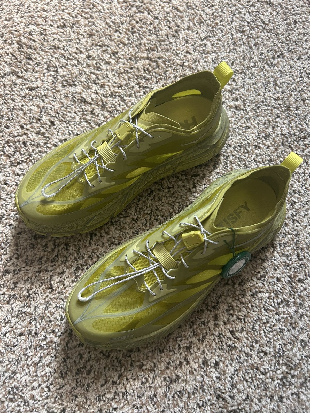 Hoka × Satisfy HOKA x Satisfy Size US 7.5 / EU 40-41 - 1 Thumbnail
