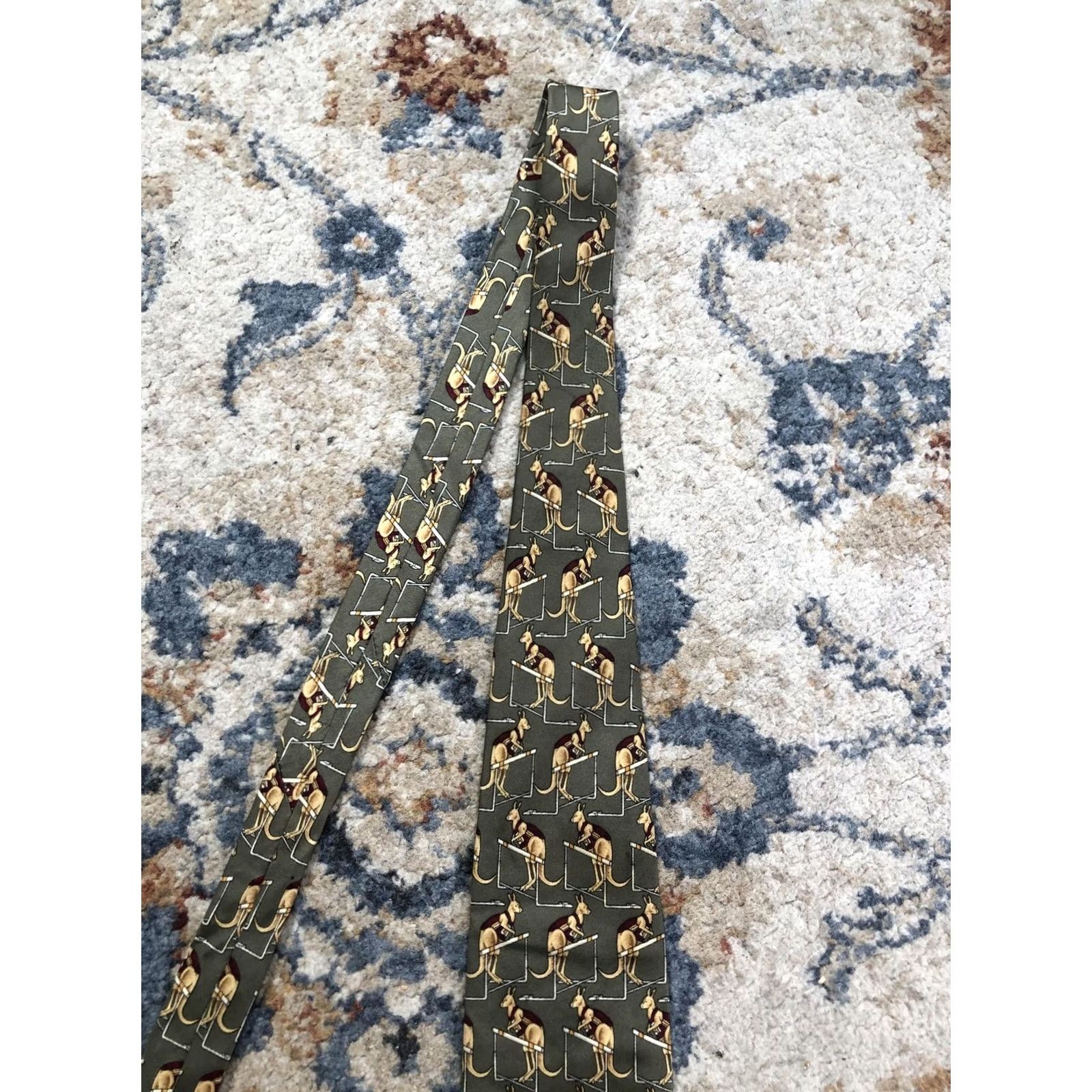 Brooks Brothers Brooks Brothers Tie Mens One Size Green Kangaroo Hurdles All Silk Made USA Track Size ONE SIZE - 3 Thumbnail