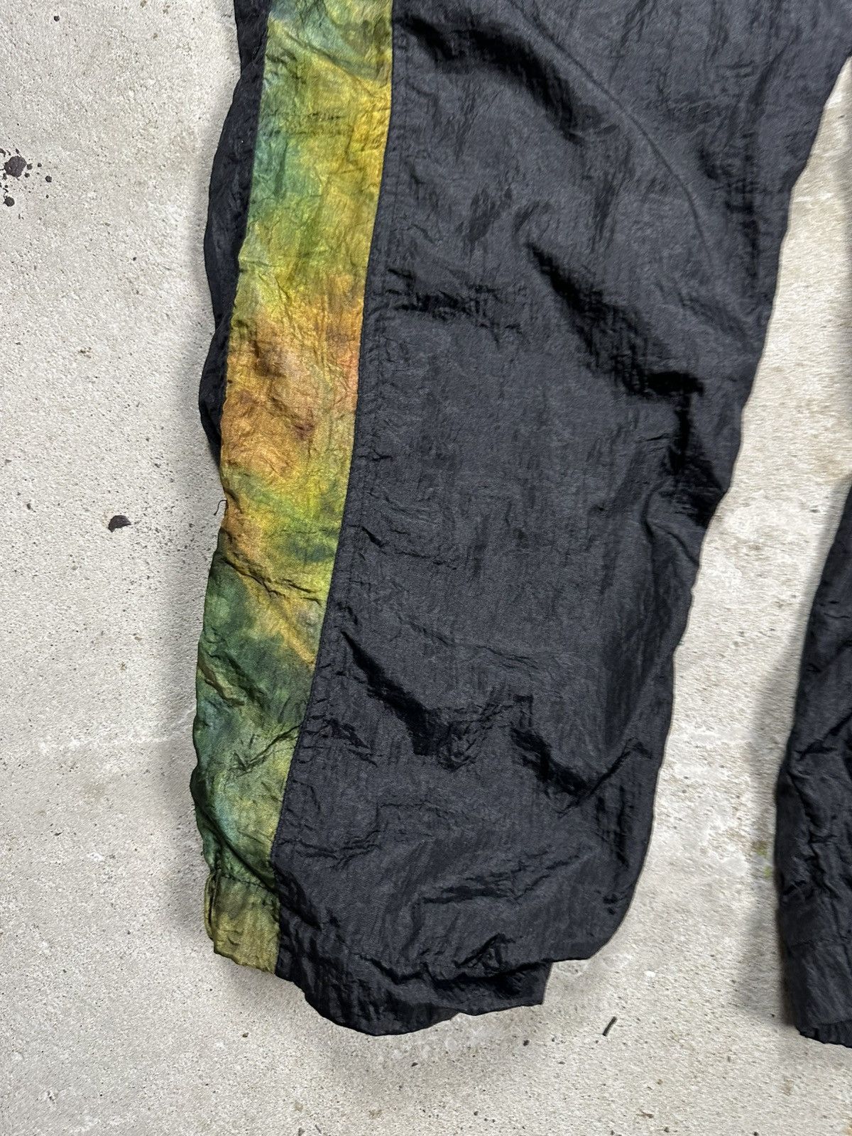 Sergio Tacchini Vintage 90s Sergio Tacchini Black Baggy Track Pants Taped Size US 34 / EU 50 - 3 Thumbnail