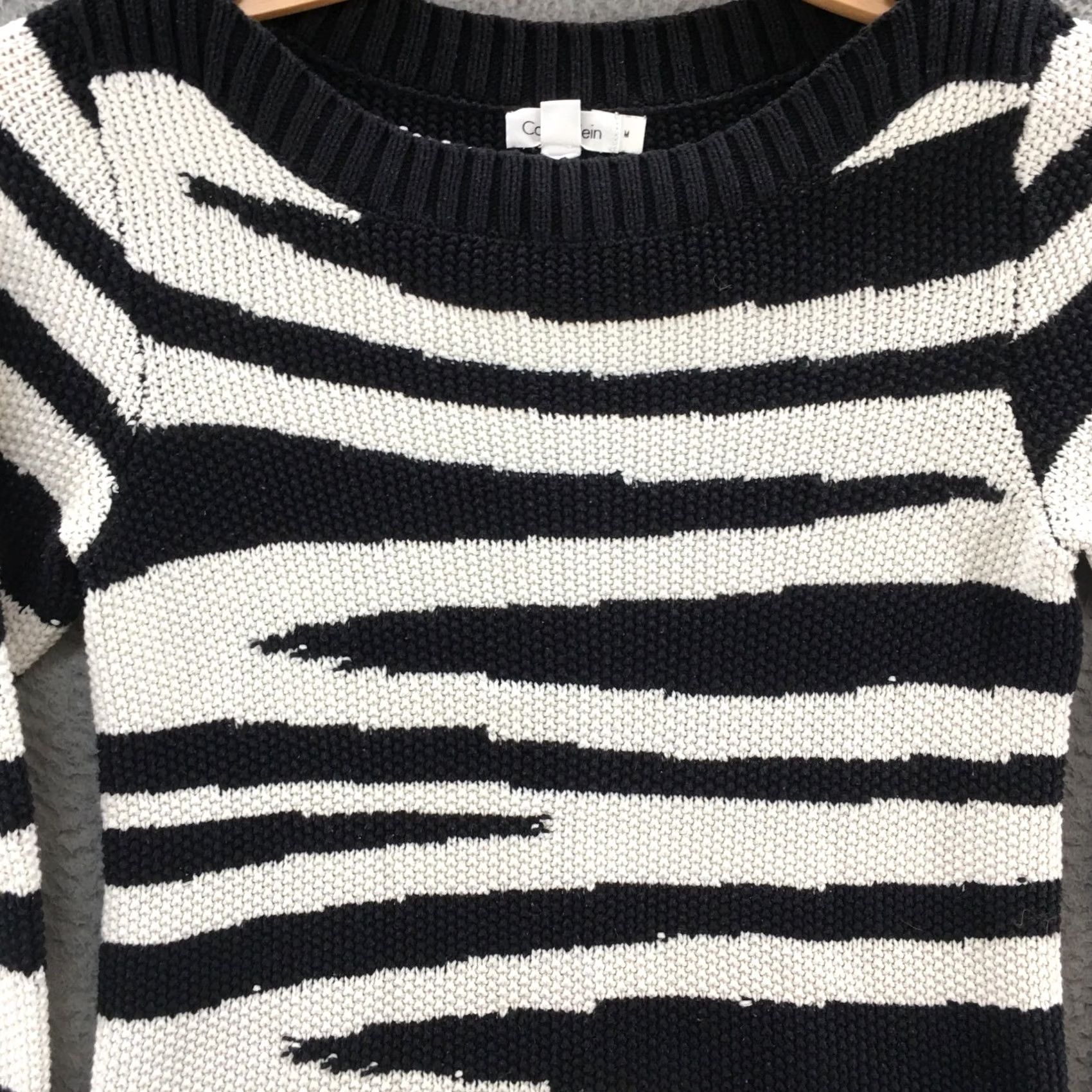Calvin Klein Calvin Klein Pullover Sweater Top Womens M White Animal Print Cotton Blend Knit Shirt Ladies M White Animal Print Size M / US 6-8 / IT 42-44 - 2 Thumbnail