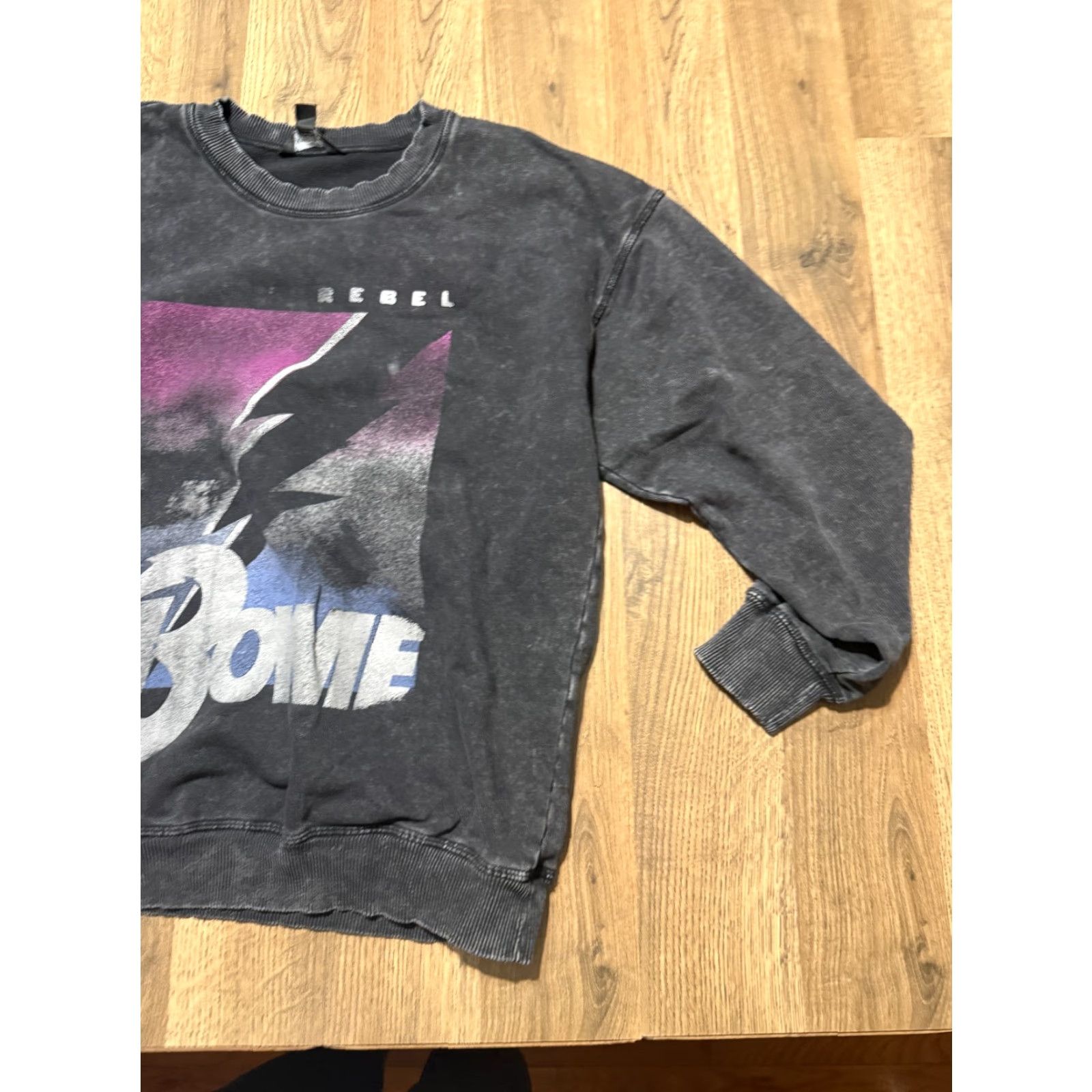 Vintage VINTAGE Simply Vera Wang Sweater Womens Large Black Purple Rebel Bowie Vintage Look Women L Pullover Knit Black Womens Pullover Sweater Size L / US 10 / IT 46 - 4 Thumbnail