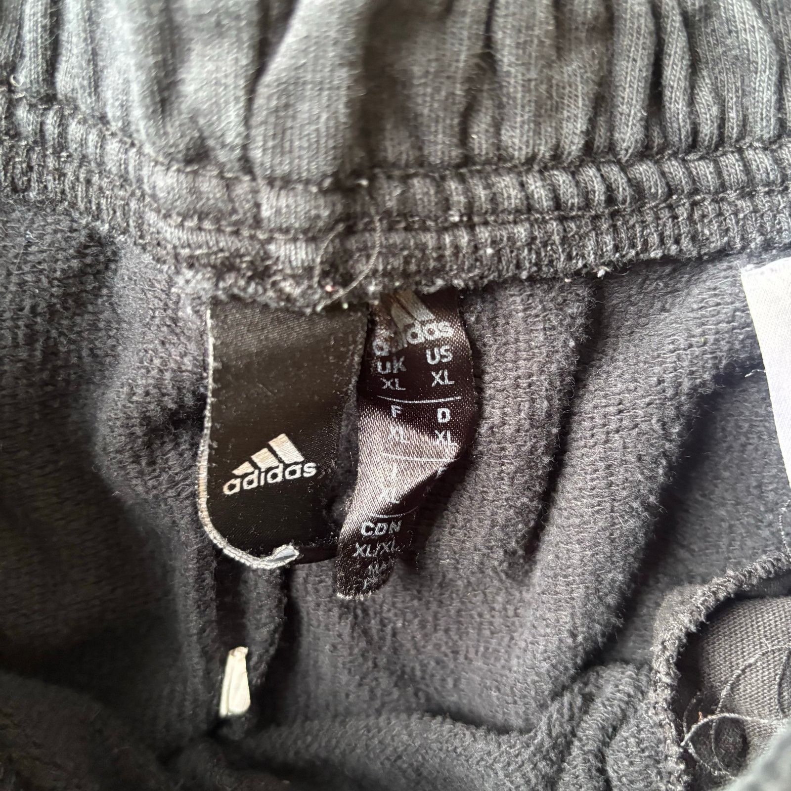 Adidas Vintage Adidas Striped Sweatpants Size US 34 / EU 50 - 4 Thumbnail