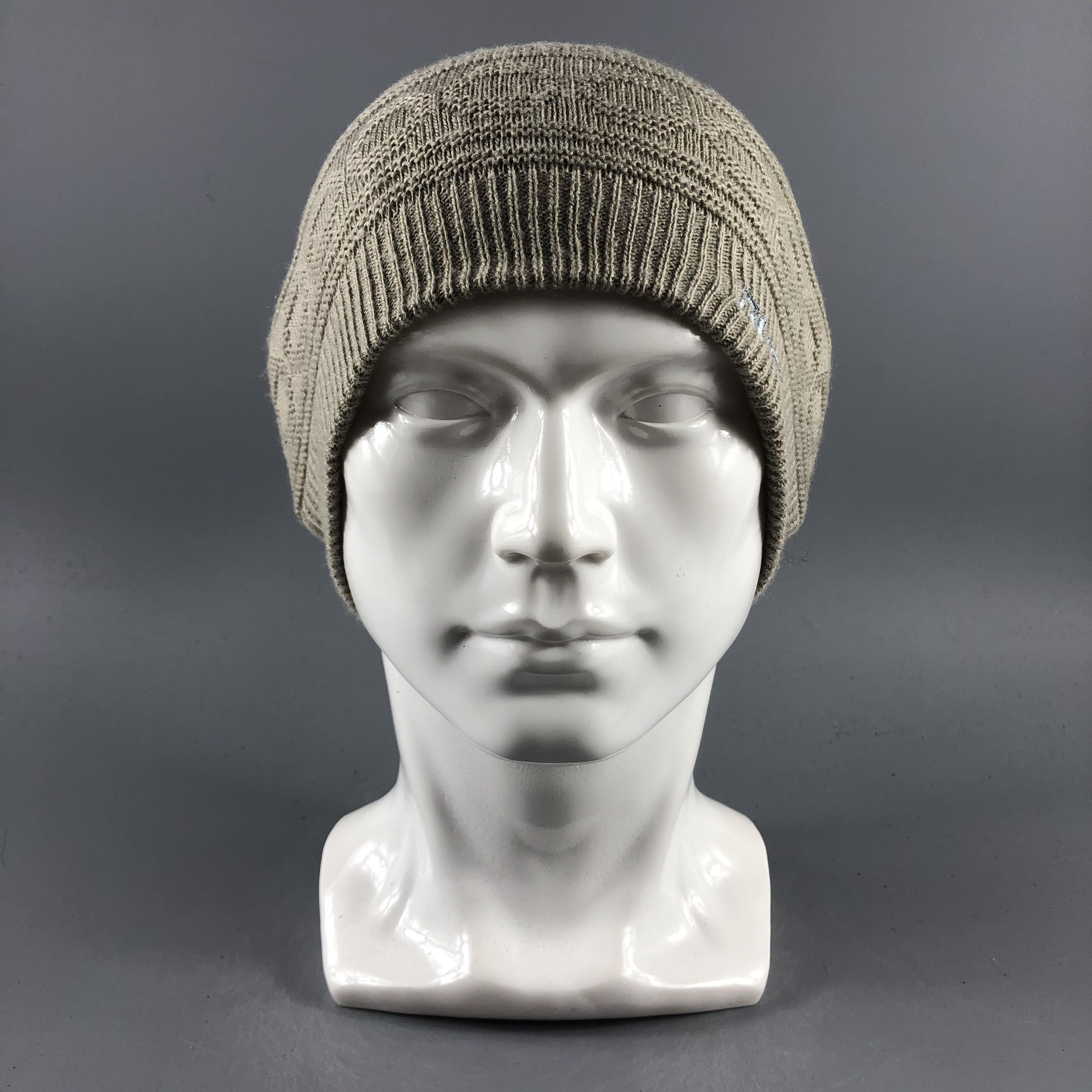 image of Vintage Aran Isle Beanie Snow Hat Snow Cap -D176, Men's