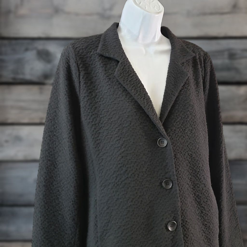 Eileen Fisher Womens Jacket M Black Button Front Textured Solid Modern Basic Jacket Mens?