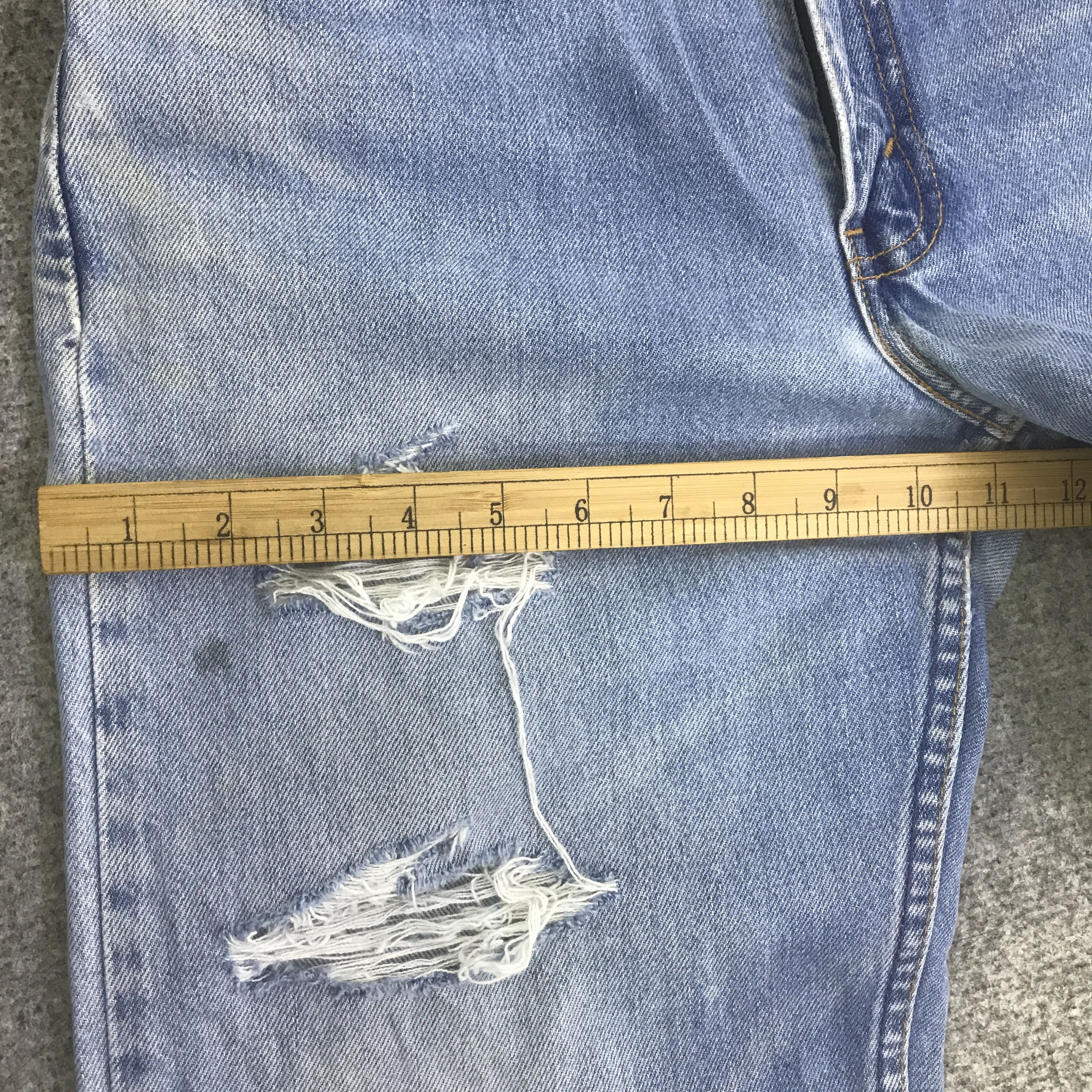 Levi's LEVI'S 510 DISTRESSED JEANS LIGHT WASH DENIM K129B15 Size US 28 / EU 44 - 8 Thumbnail
