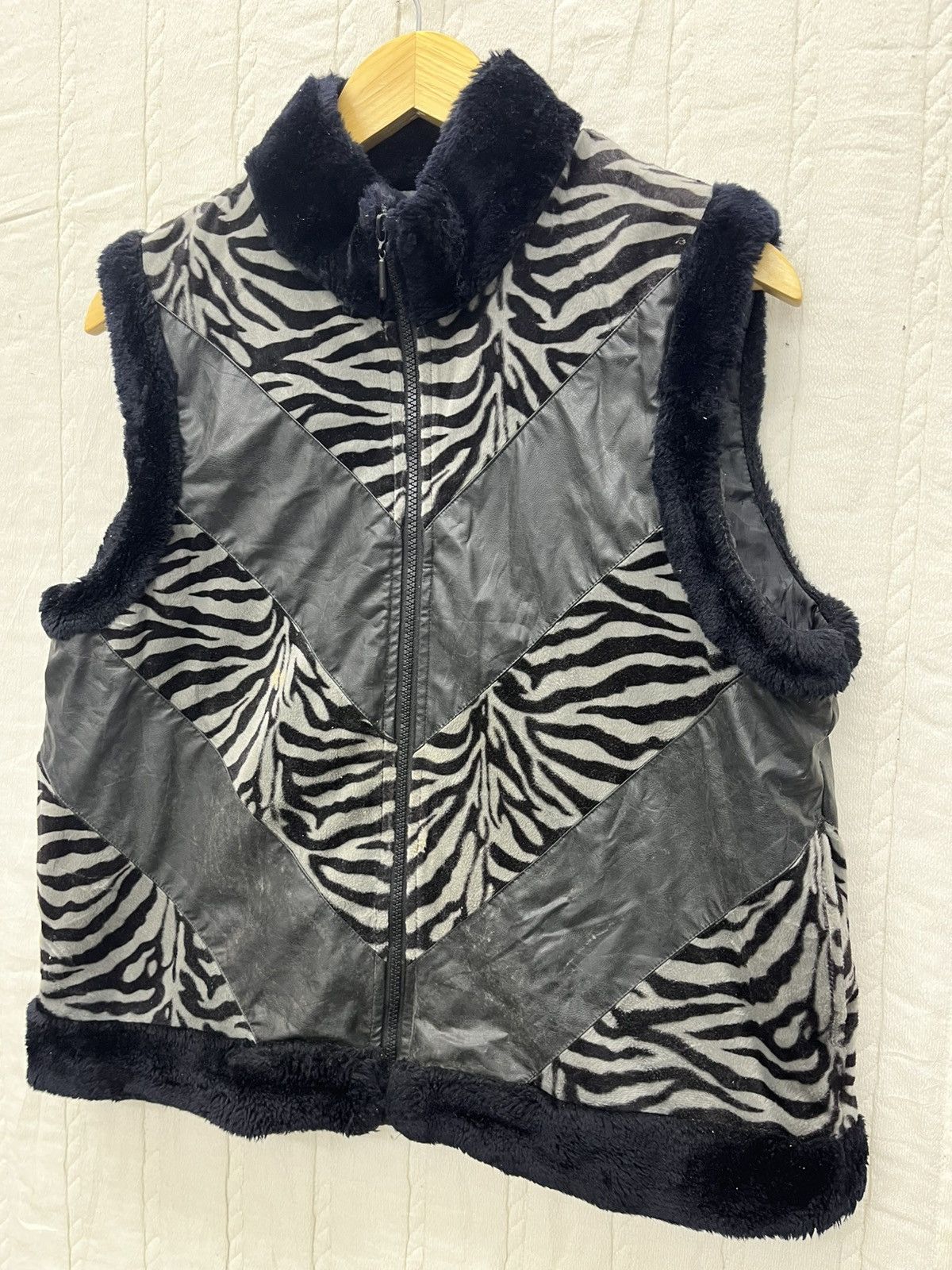 Japanese Brand STEALS🔥ZEBRA FUR VEST JACKET Size M / US 6-8 / IT 42-44 - 3 Thumbnail