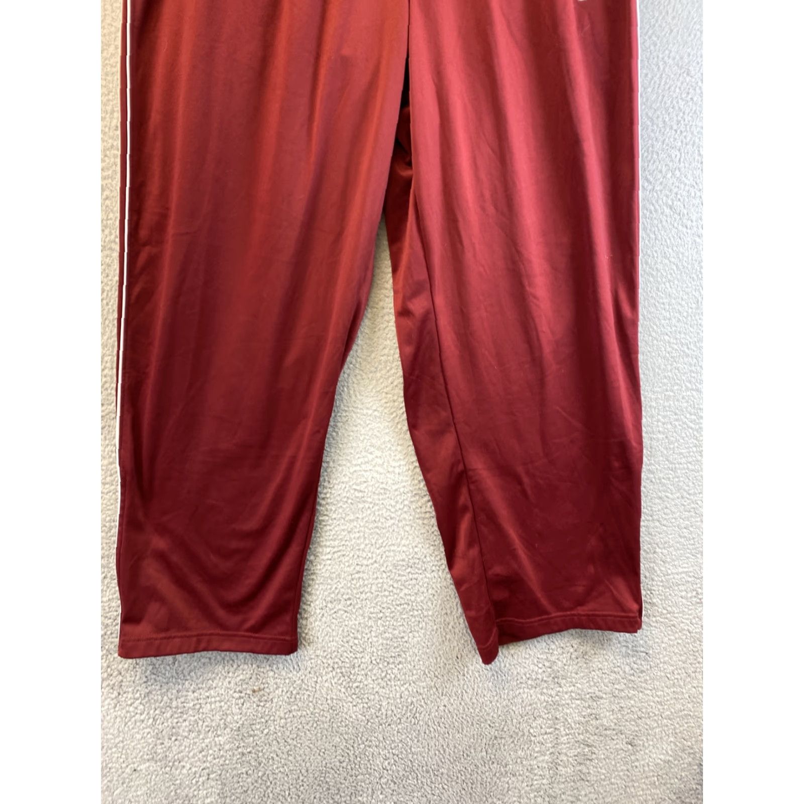 Nike Nike Track Pants Mens XXL 2XL Elastic Waist Straight Leg Zip 30-72 Maroon Size US 39 - 2 Thumbnail