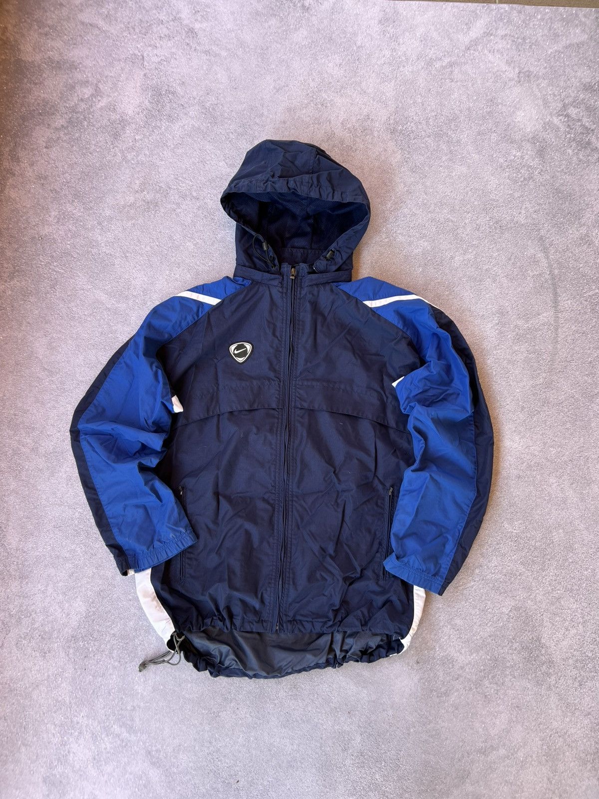 Nike Vintage Nike Blue Waterproof Windbreaker Jacket – Size M/L Size US L / EU 52-54 / 3 - 1 Thumbnail