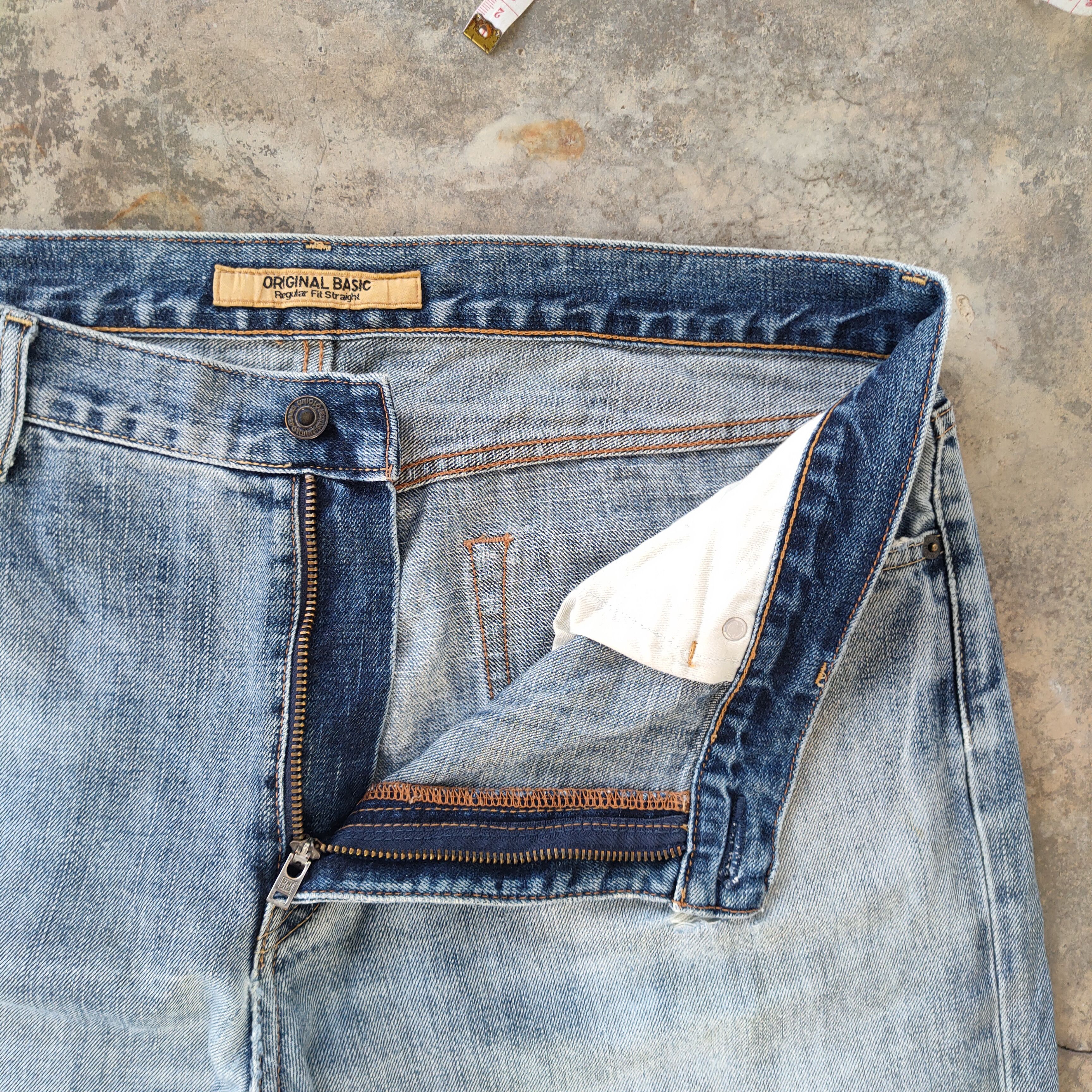 Japanese Brand JAPAN VINTAGE REGULAR FIT STRAIGHT FADED RIPPED JEANS PANTS Size US 38 / EU 54 - 8 Thumbnail