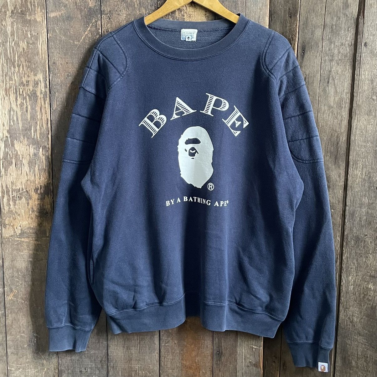 Bape Vintage Bathing Ape Crewneck Sweatshirt Size US L / EU 52-54 / 3 - 1 Thumbnail