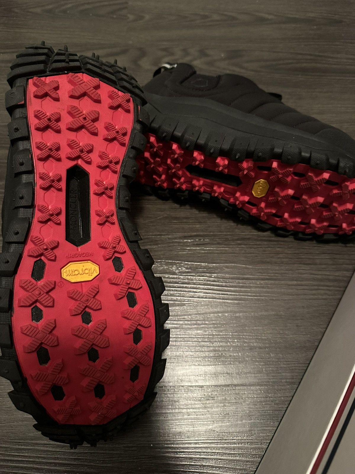 Moncler Moncler Tailgrip Aprés Sneaker Size US 10 / EU 43 - 6 Thumbnail