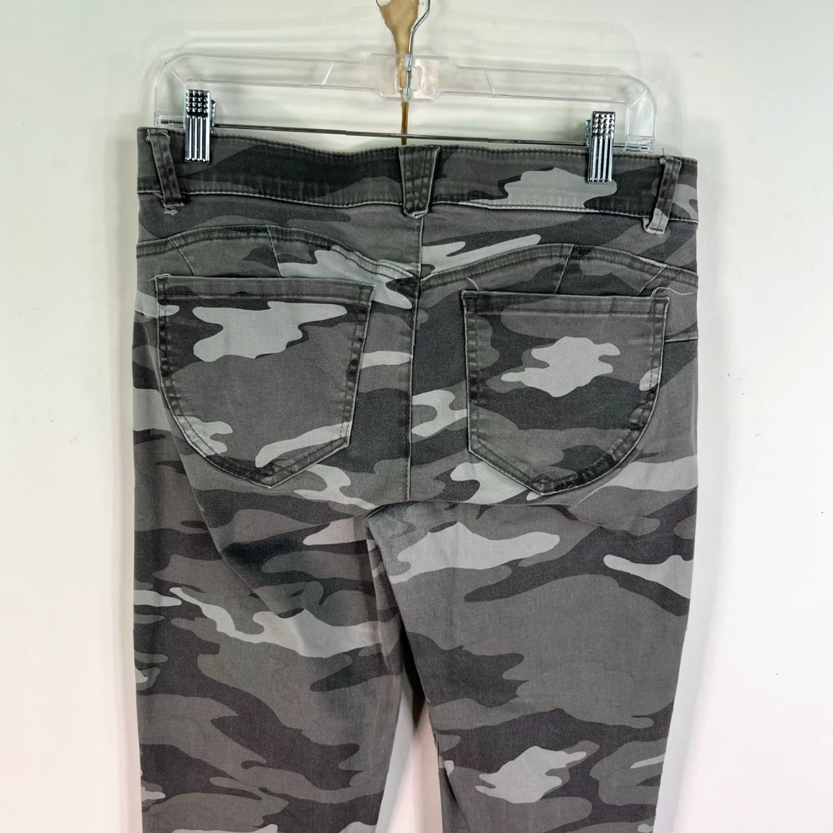 Vintage Democracy Camo Denim Cargo Pants Womens Size 10 Gray Stretch Slim Fit 5-Pocket Design Size 32" / US 10 / IT 46 - 5 Thumbnail