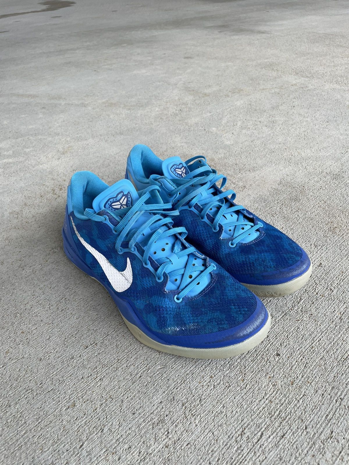 Nike *RARE* Kobe 8 Blue Glow Size US 10 / EU 43 - 6 Thumbnail