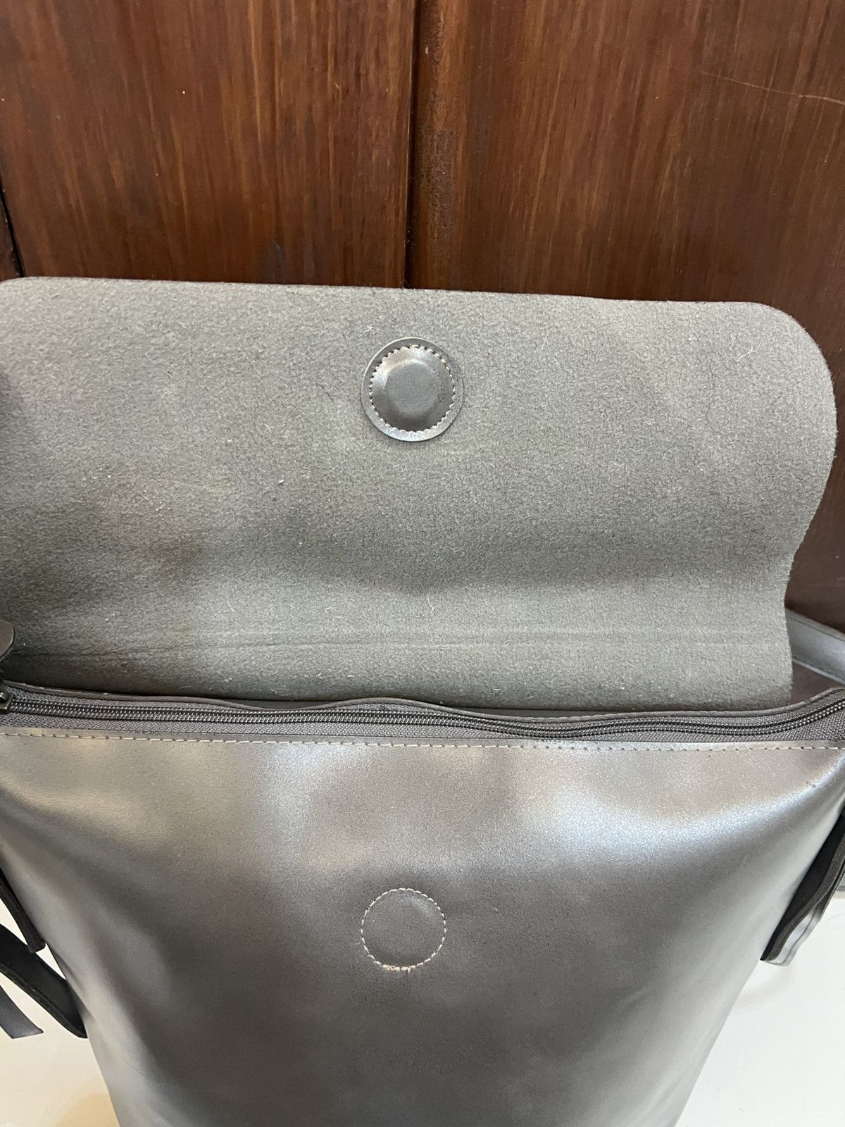 Genuine Leather Japanese Brand Leather Sling / Crossbody Bag Size ONE SIZE - 5 Thumbnail