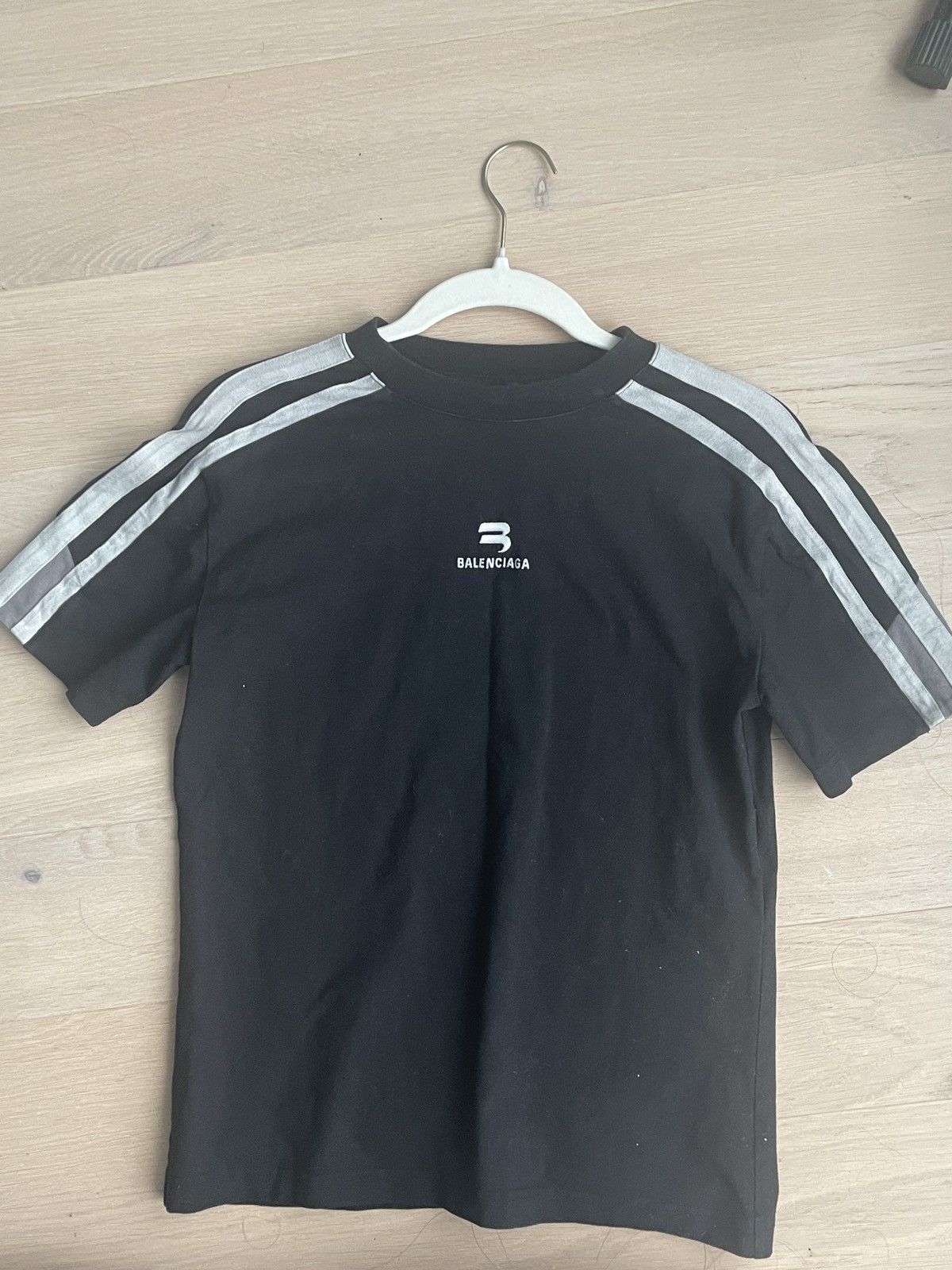 Balenciaga BALENCIAGA sporty B Shrunk t-shirt | Grailed