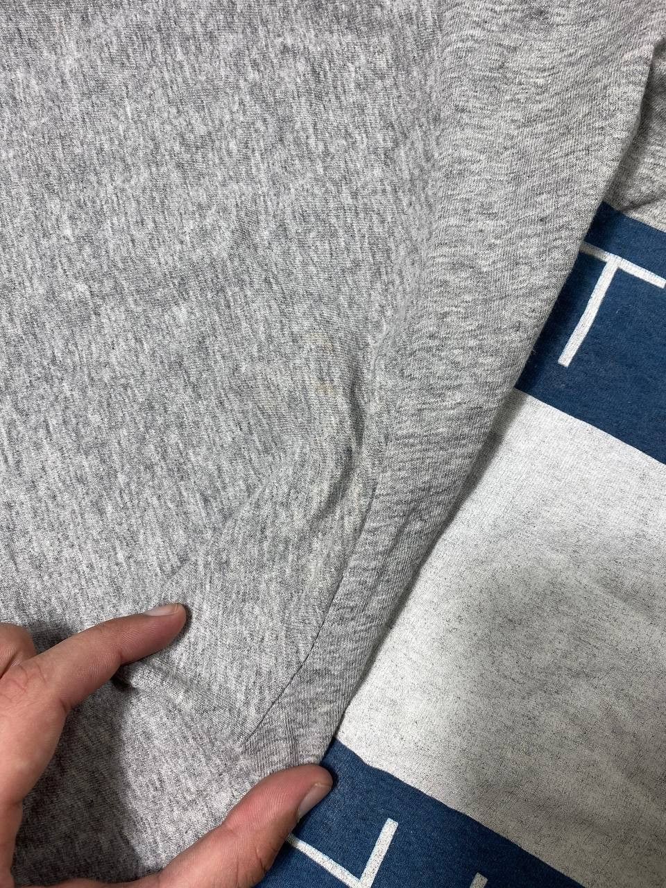 Tommy Hilfiger × Vintage Tommy Hilfiger vintage big logo t-shirt size XL made in USA Size US XL / EU 56 / 4 - 18 Thumbnail