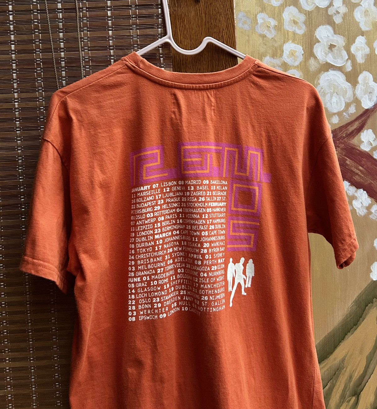 Band Tees Vintage R.E.M. Around The Sun 2005 Tour Orange Tee SANDBAG Size US M / EU 48-50 / 2 - 4 Thumbnail