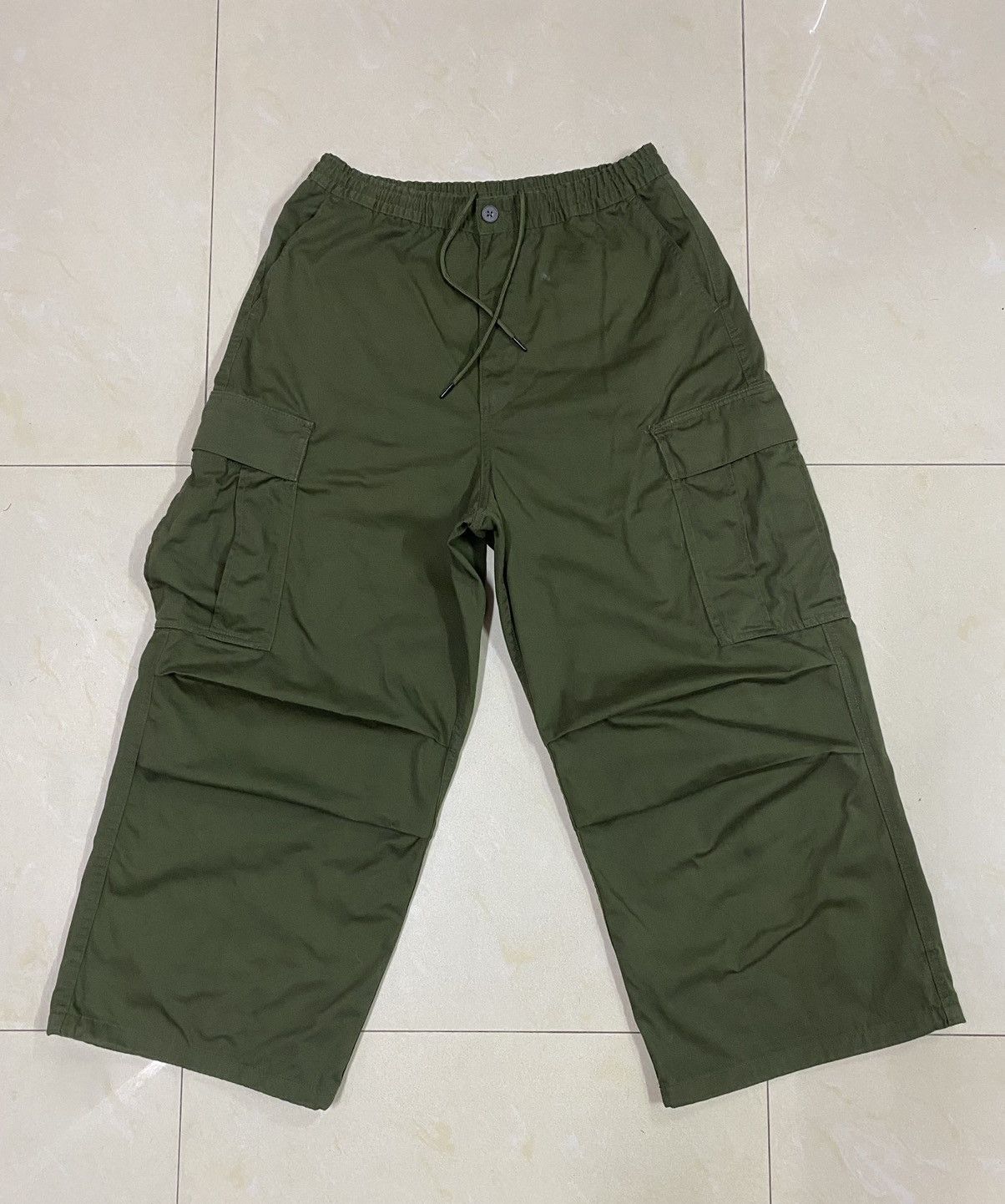 GU Japanese Brand Balloon Parachute Cargo Pants Size 30-34 Size US 34 / EU 50 - 1 Thumbnail