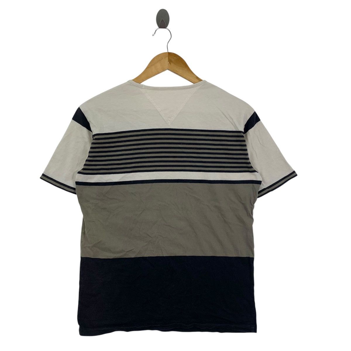 Uniqlo UNIQLO AND LEMAIRE Japanese Brand Stripes Tshirt Size US M / EU 48-50 / 2 - 2 Thumbnail