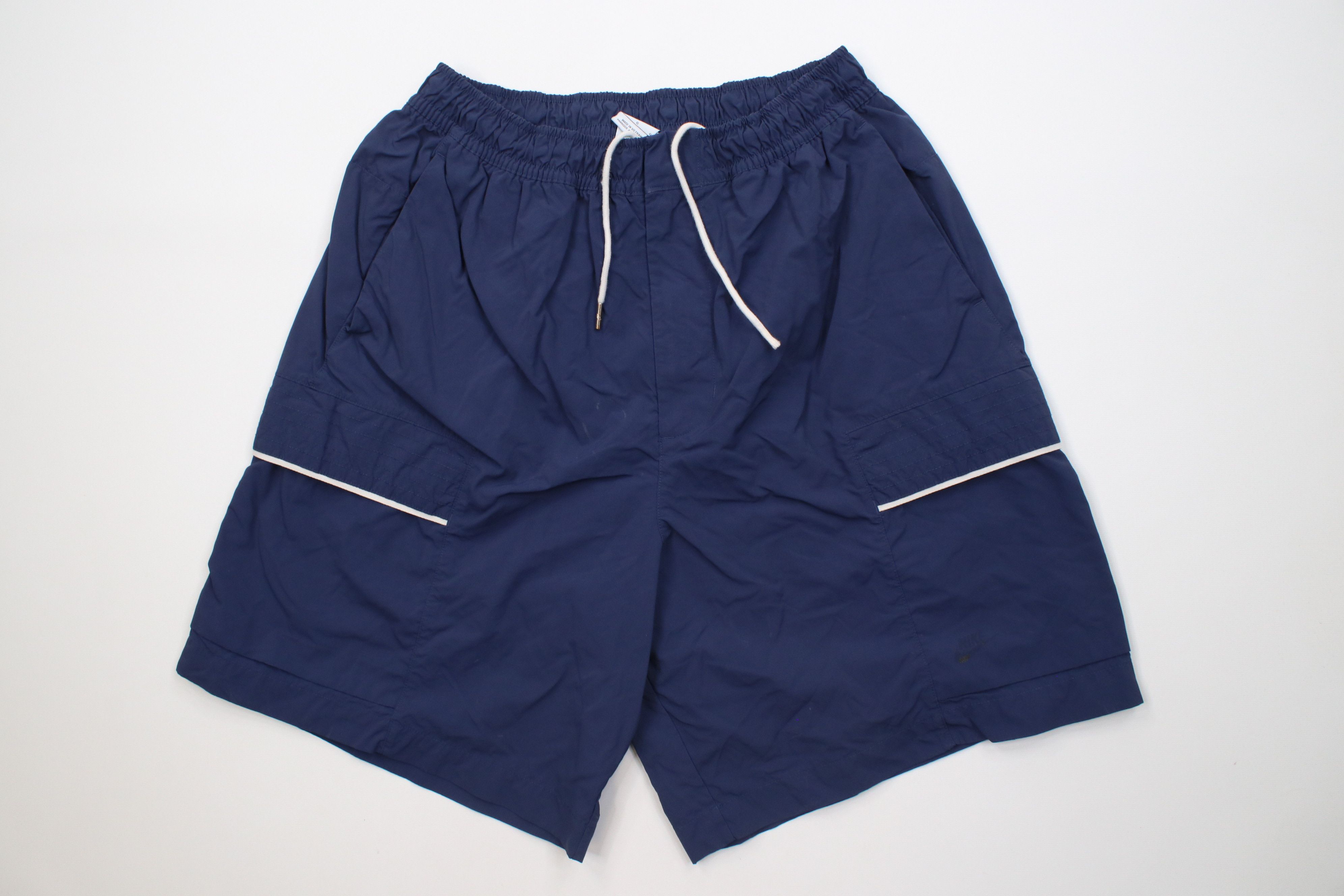 Nike Vintage Y2K Nike Above Knee Windbreaker Cargo Shorts Blue Size US 36 / EU 52 - 1 Thumbnail