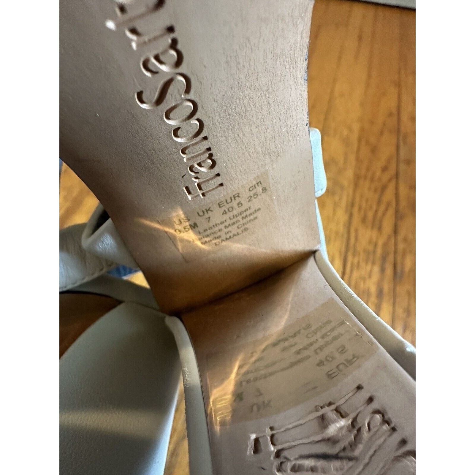 Franco Sarto Franco Sarto Heels Beige size 9.5 Damalis Faux Leather Size US 9.5 / IT 39.5 - 7 Thumbnail