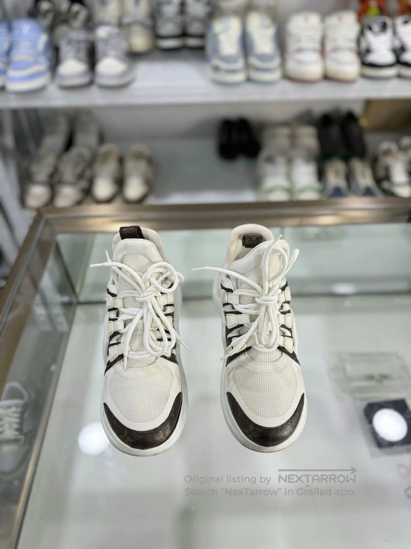 Louis Vuitton Louis Vuitton White Flower Arch Shoes. Size US 5 / IT 35 - 2 Thumbnail