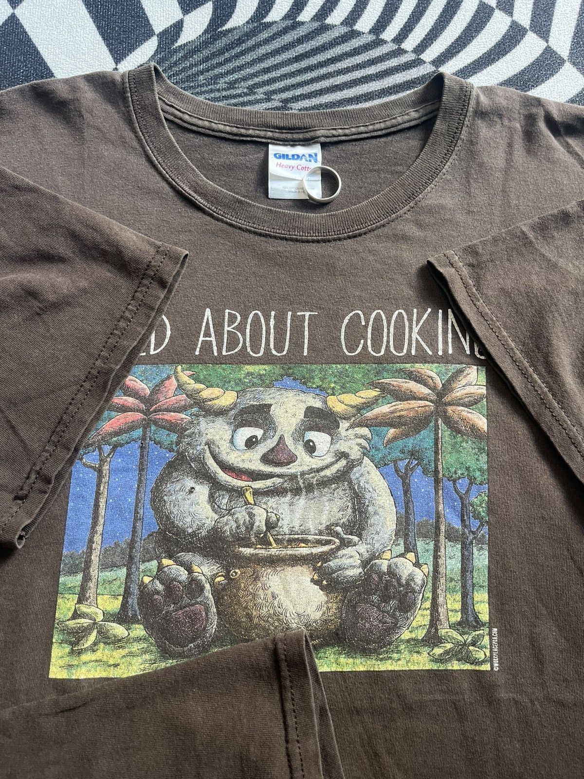 Arts & Science Vintage WILD THING WILD ABOUT COOKING 2000’s Tshirt Size US L / EU 52-54 / 3 - 8 Thumbnail