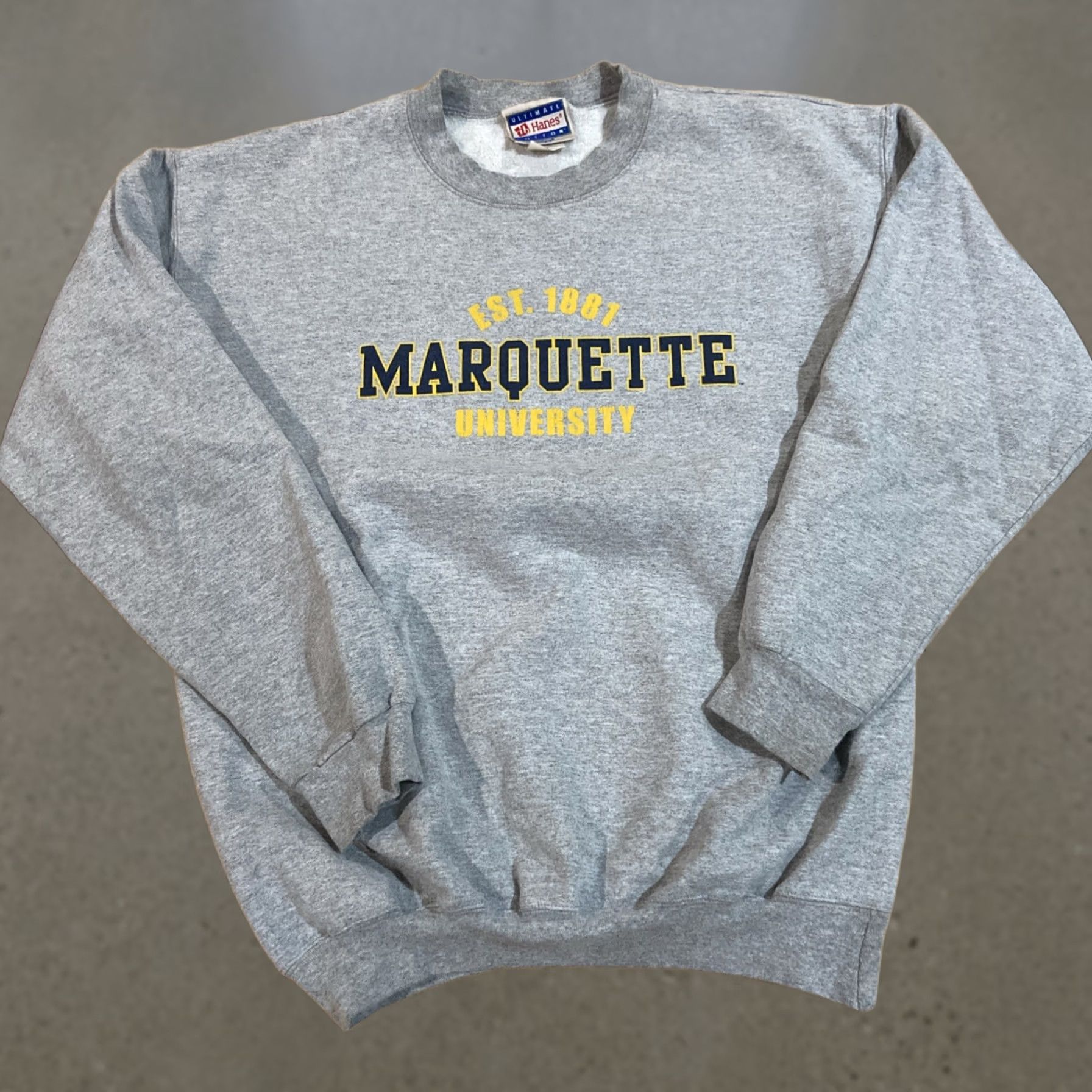 Jansport VINTAGE Hanes Marquette Pullover Sweatshirt Gray M Women's Long Sleeve Logo College Pullover Sweatshirt Womens Gray M Size M / US 6-8 / IT 42-44 - 1 Thumbnail