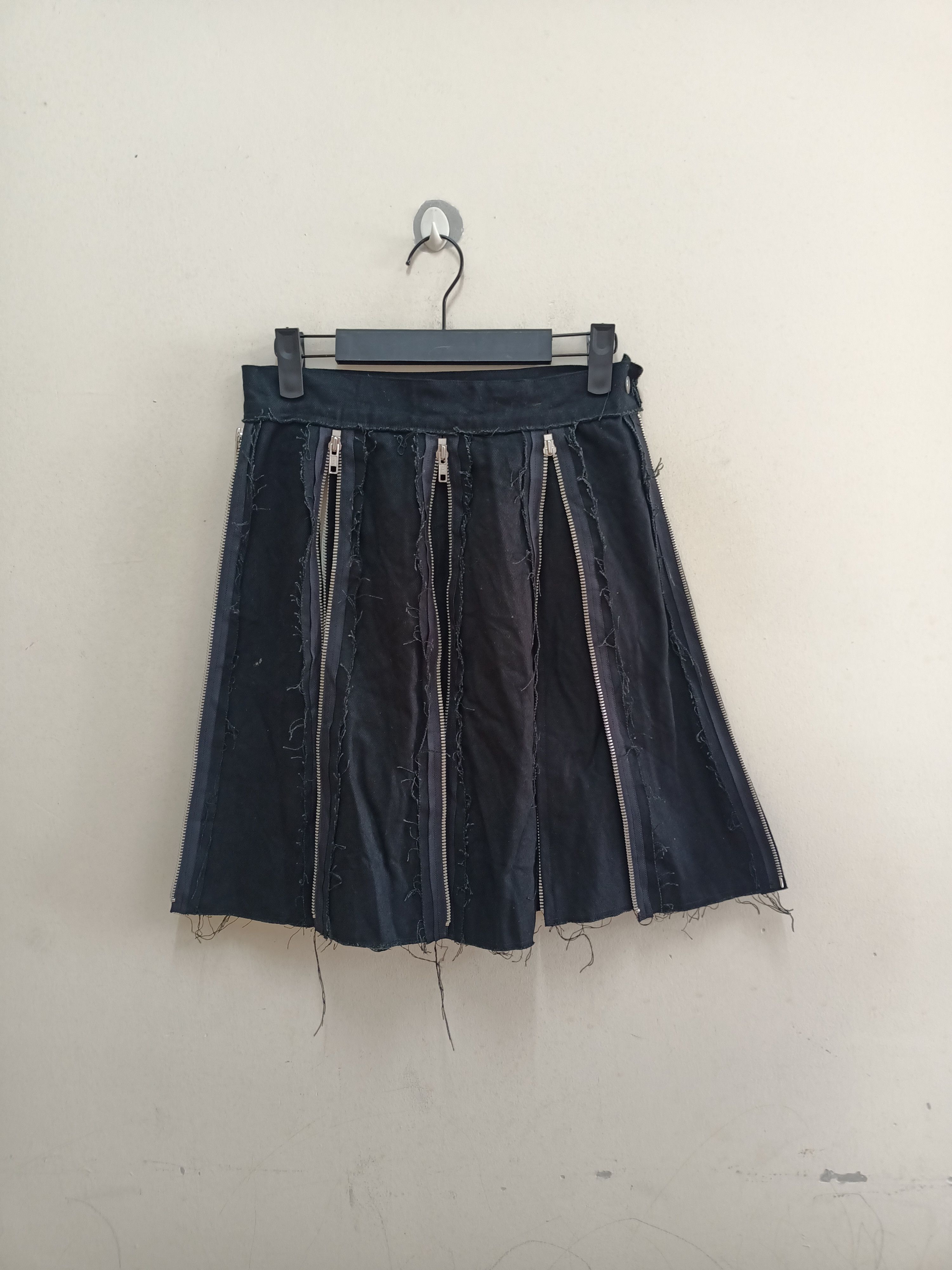 Japanese Brand Rare Sexy Dynamite Queen zipper punk black skirt Size 27" / US 4 / IT 40 - 1 Thumbnail