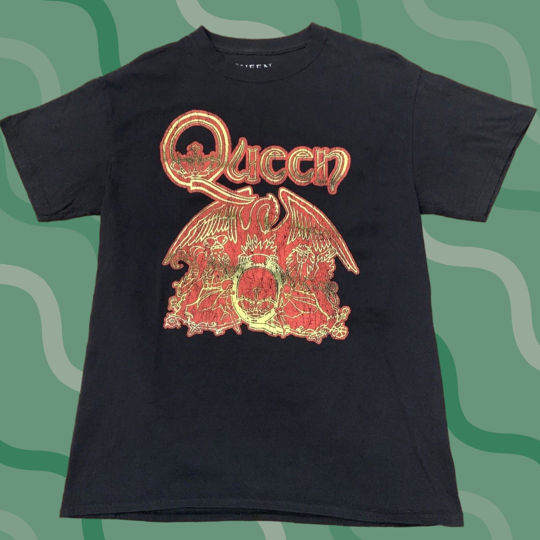 Vintage Queen Shirt Official Merchandise - Classic Crest - Men - Size M - Black Size US M / EU 48-50 / 2 - 1 Thumbnail
