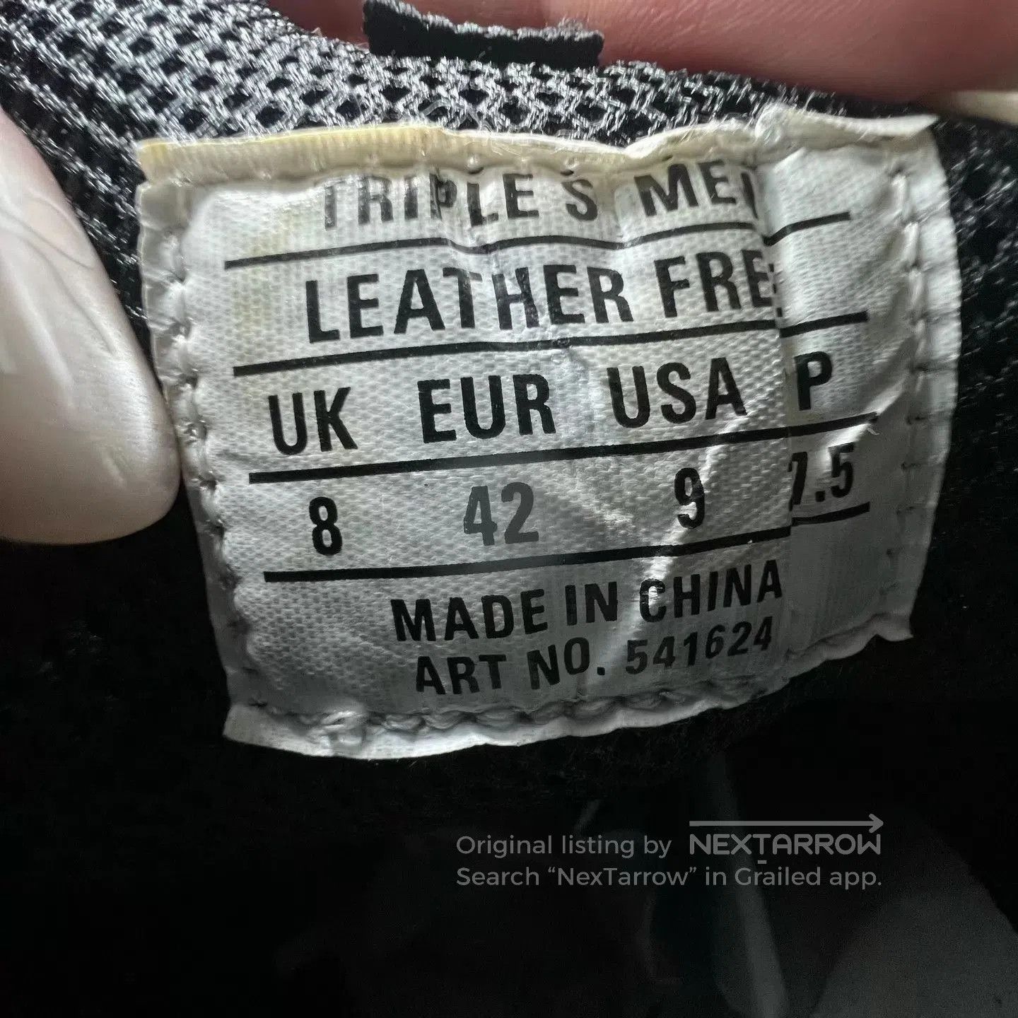 Balenciaga Black Chunky Low-Top Sneakers Size 9. Size US 9 / EU 42 - 8 Thumbnail
