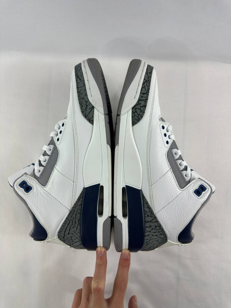 Nike Nike Air Jordan 3 Retro 'Midnight Navy' CT8532-140 Size US 10 / EU 43 - 10 Thumbnail