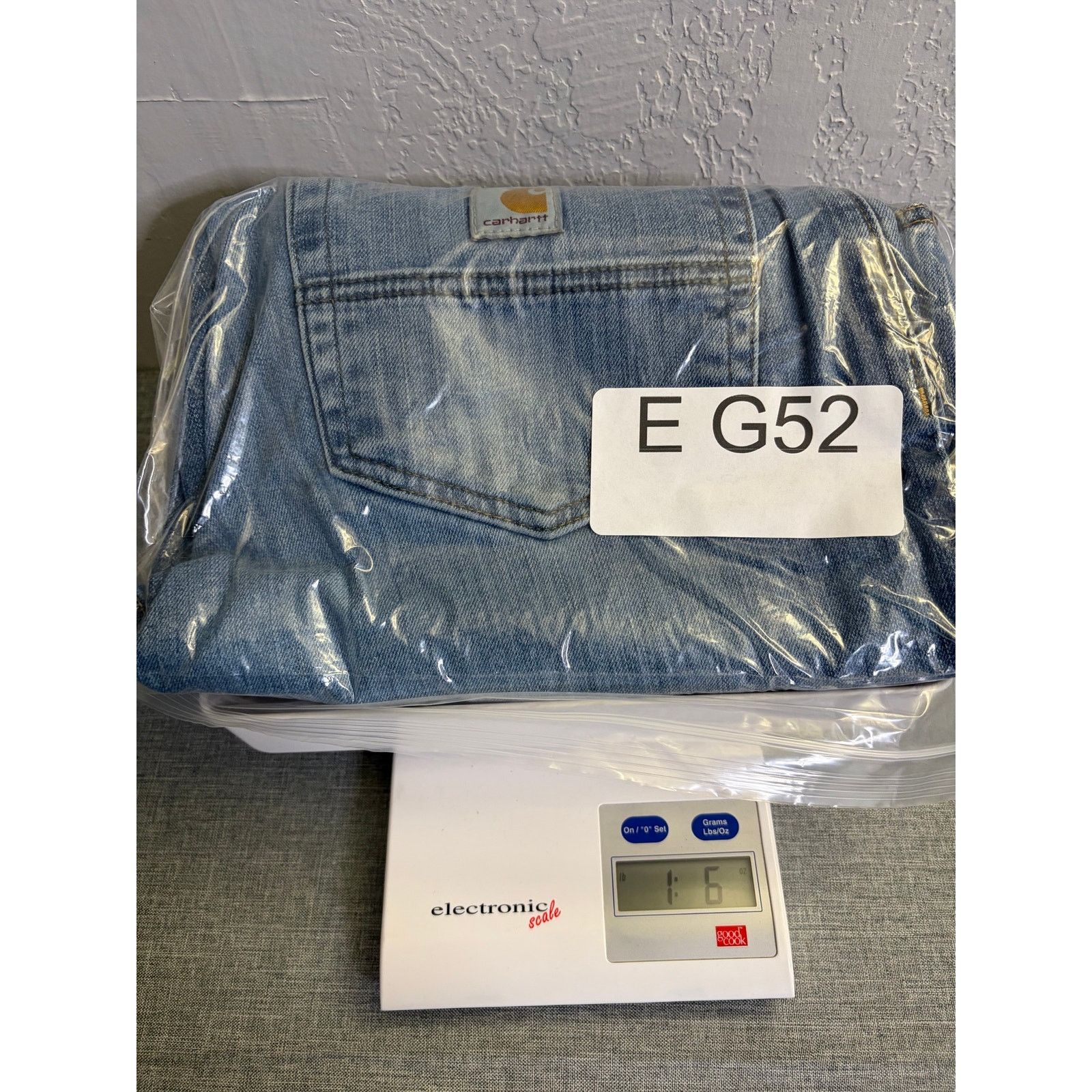 Carhartt Carhartt Relaxed Fit Jeans Men’s 32x32 Light Wash Straight Size US 32 / EU 48 - 13 Thumbnail