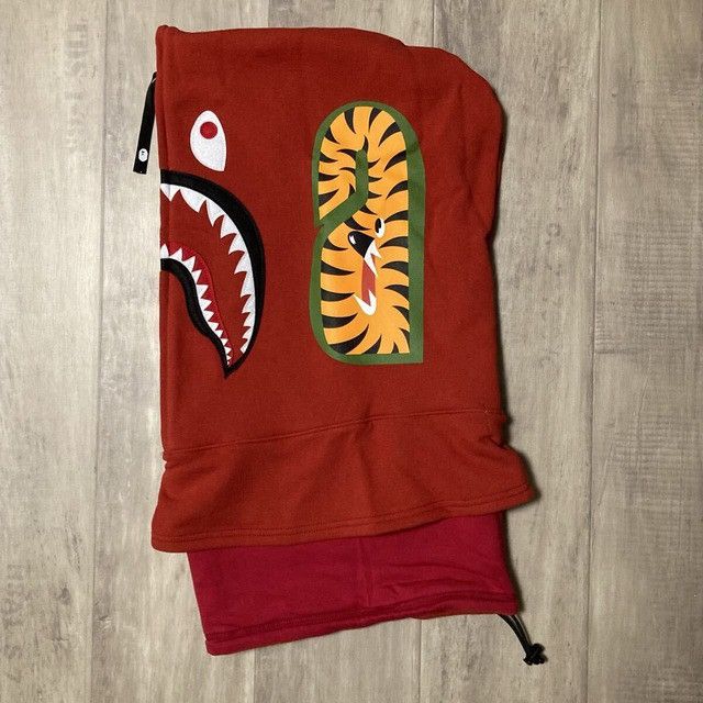 Bape BAPE SHARK HOODIE FACE MASK Neck Warmer Red Camo Size ONE SIZE - 4 Thumbnail